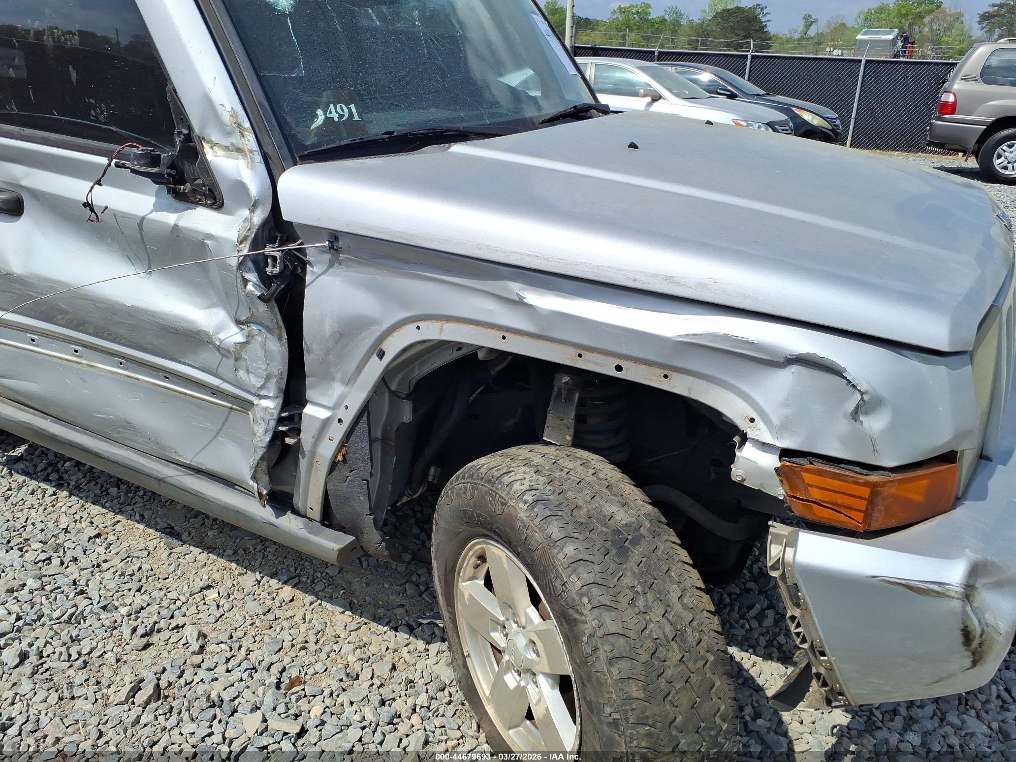 2006 Jeep Commander   Silver vin: 1J8HG48N06C304046