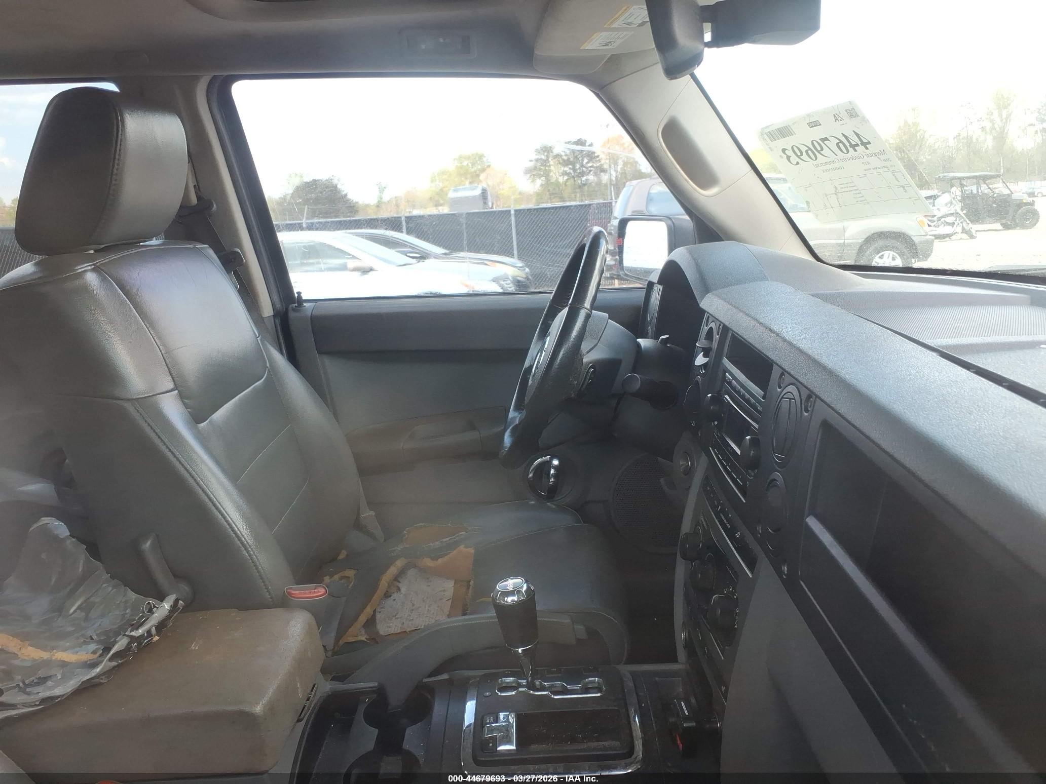 2006 Jeep Commander   Silver vin: 1J8HG48N06C304046