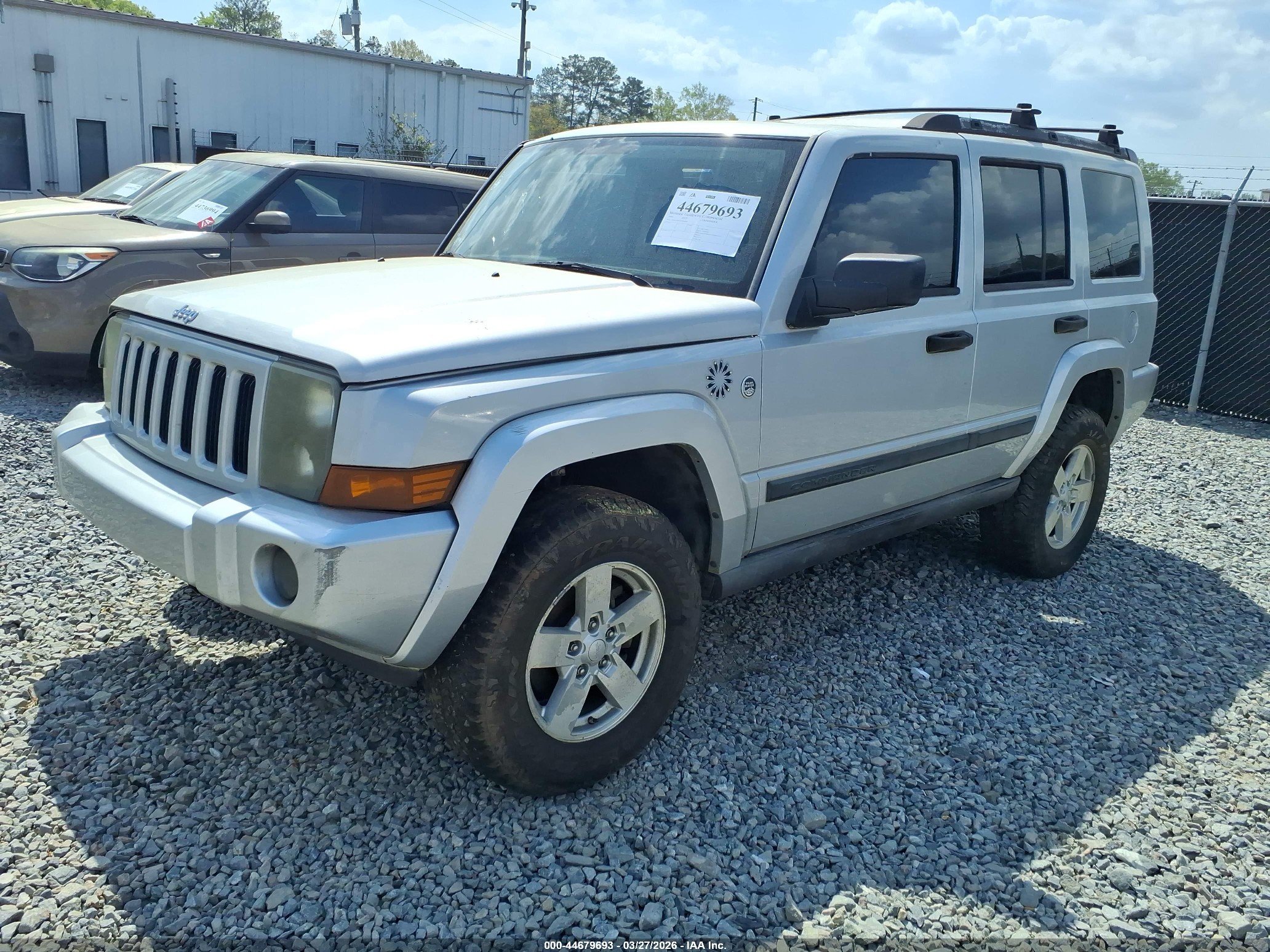 2006 Jeep Commander   Silver vin: 1J8HG48N06C304046