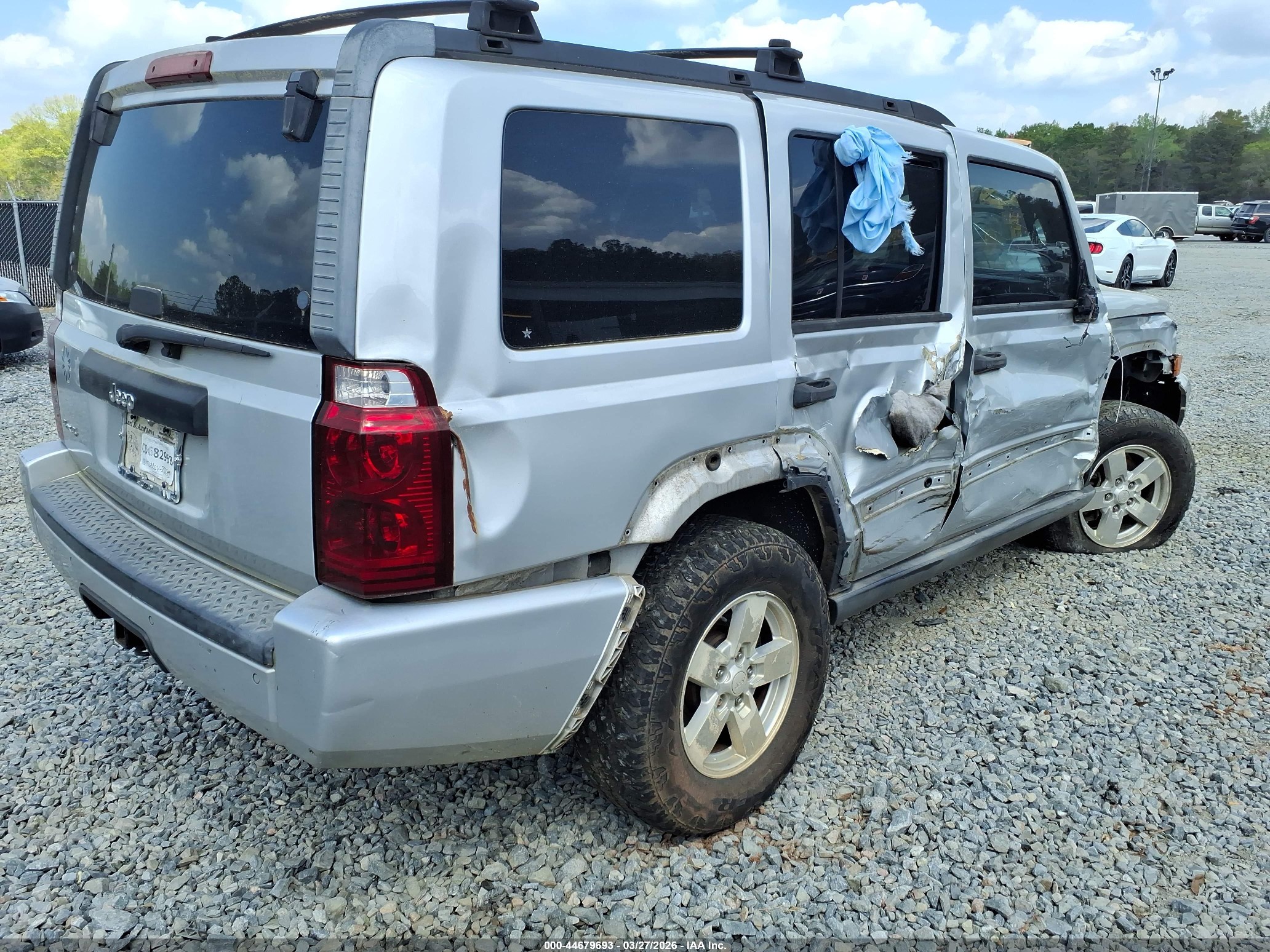 2006 Jeep Commander   Silver vin: 1J8HG48N06C304046