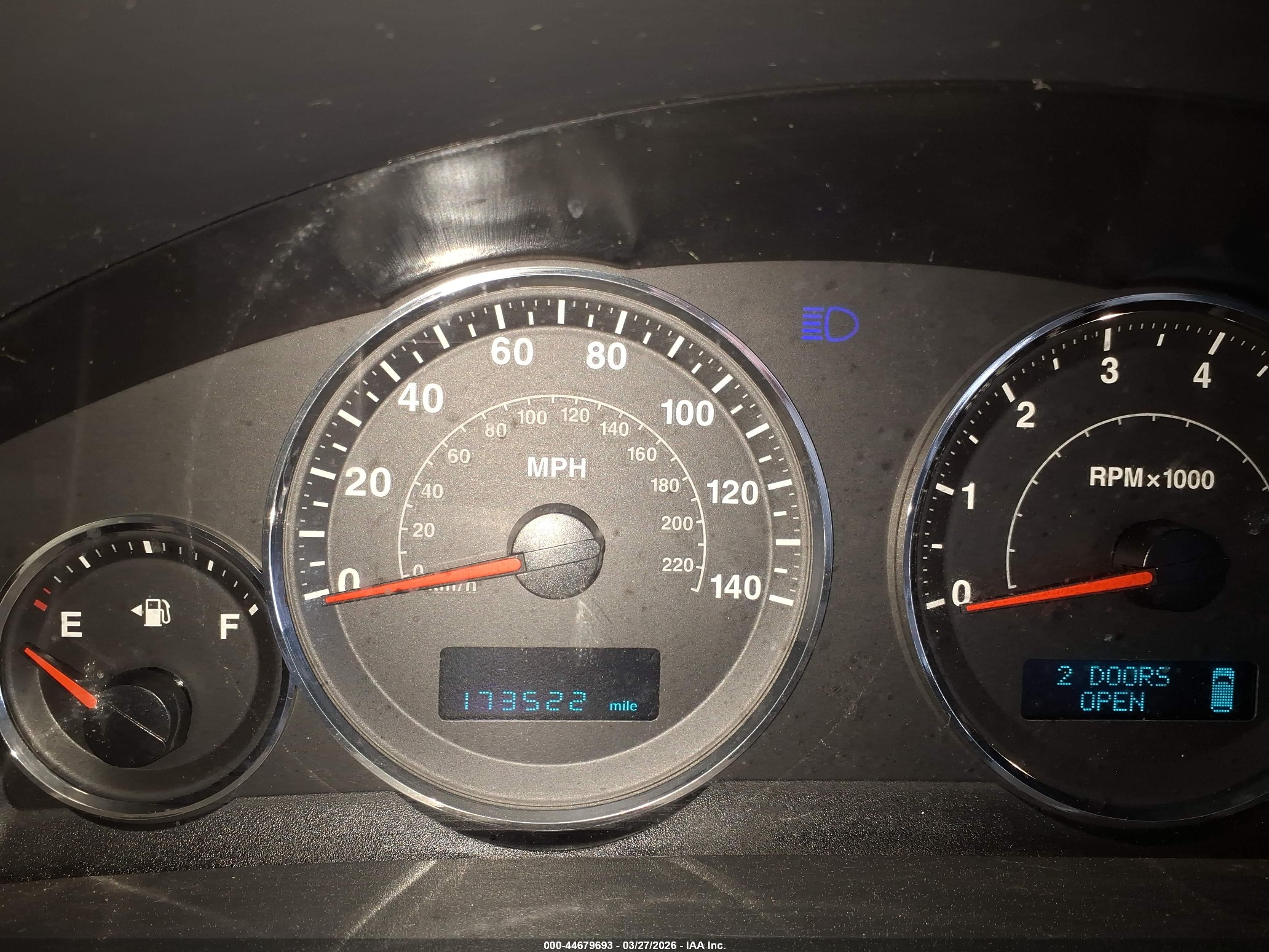 2006 Jeep Commander   Silver vin: 1J8HG48N06C304046