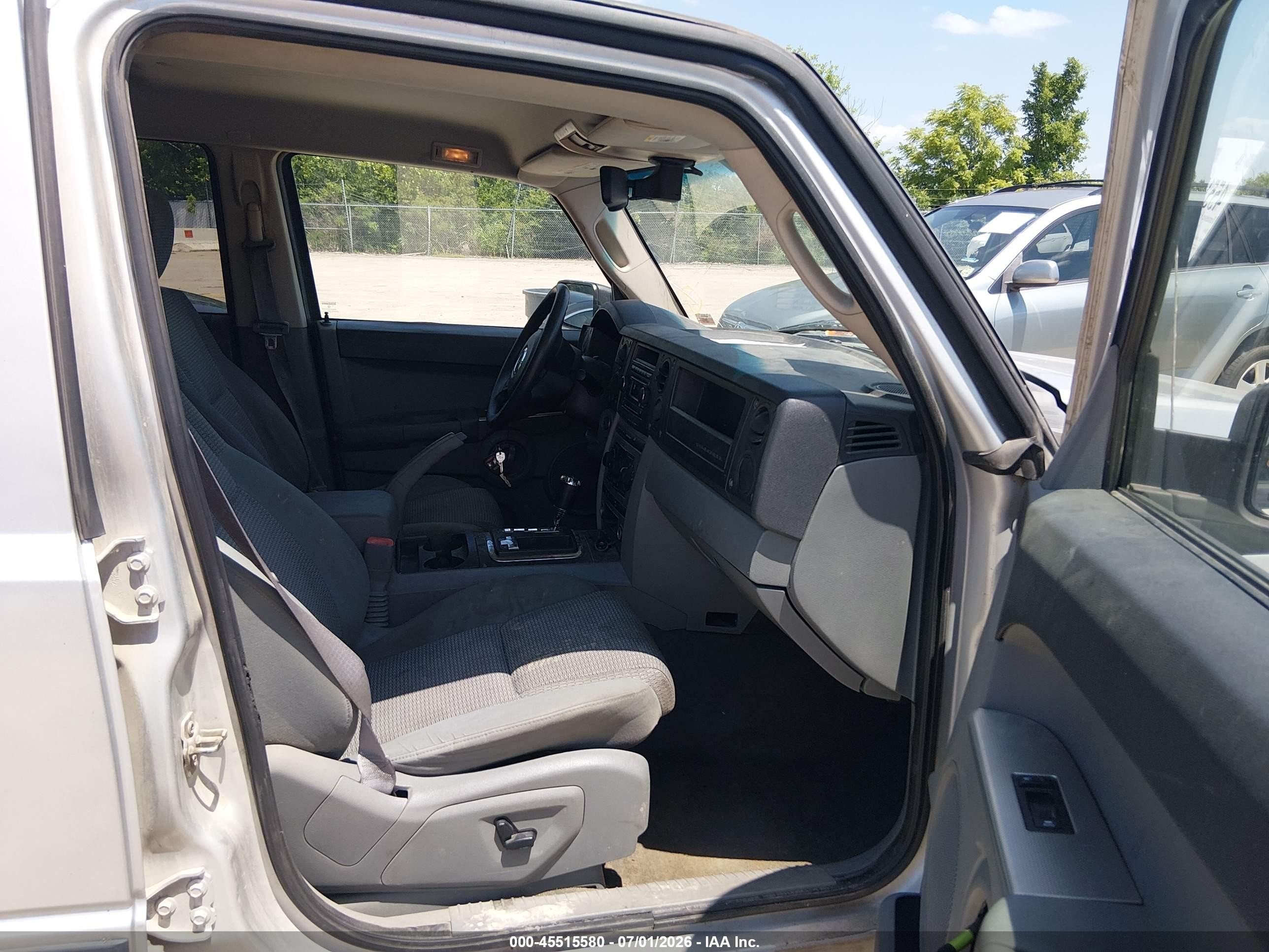 2006 Jeep Commander   Gray vin: 1J8HG48N66C212360