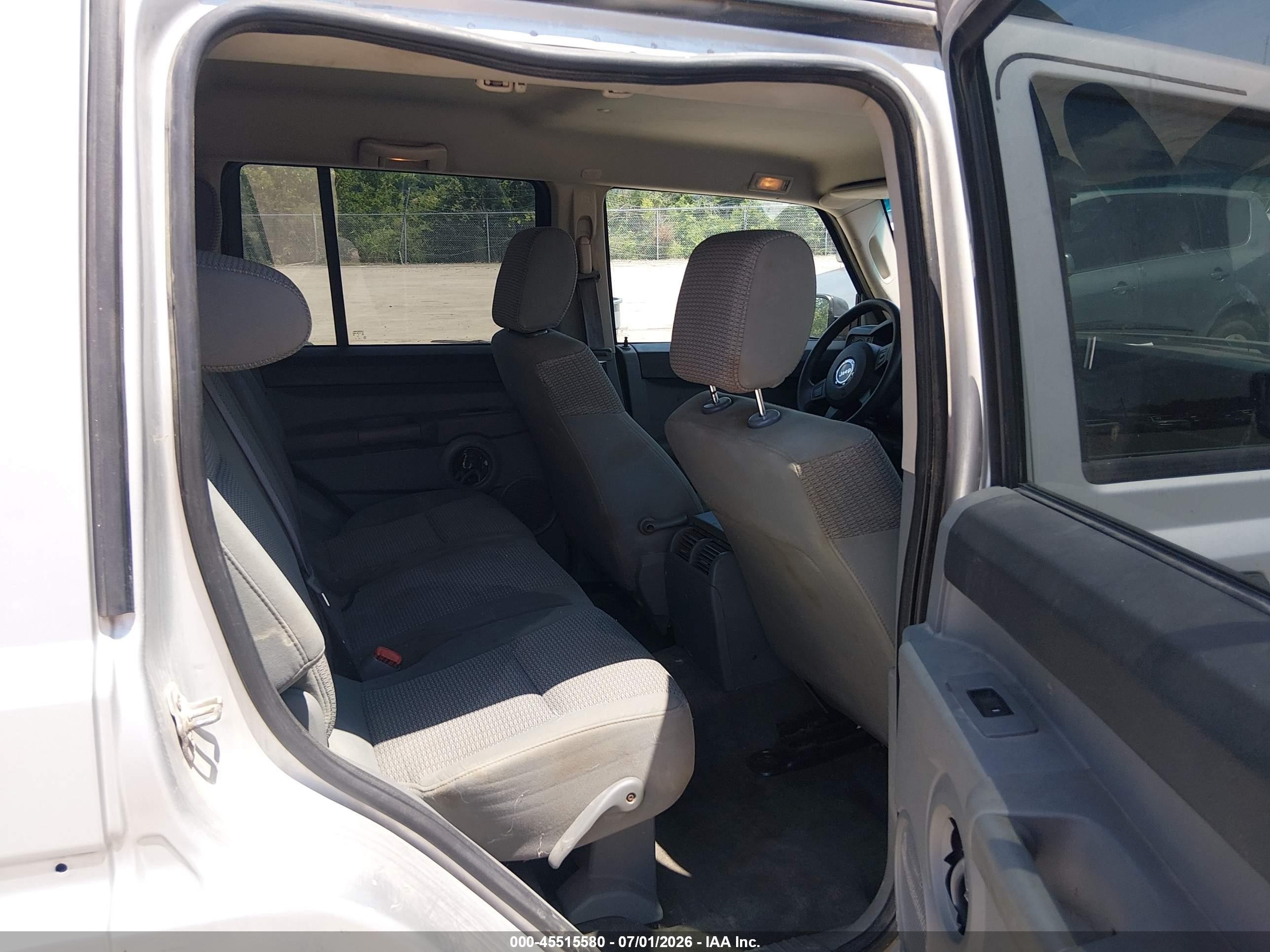 2006 Jeep Commander   Gray vin: 1J8HG48N66C212360