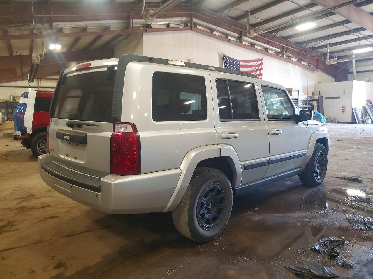 2008 Jeep Commander Sport Silver vin: 1J8HG48N68C172087