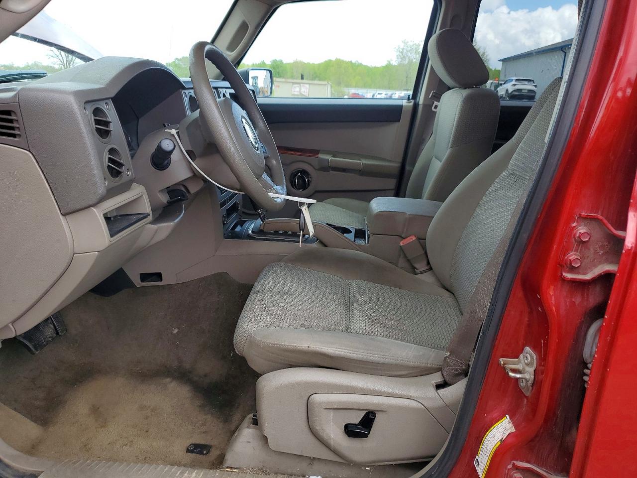 2006 Jeep Commander Red vin: 1J8HG48NX6C229212