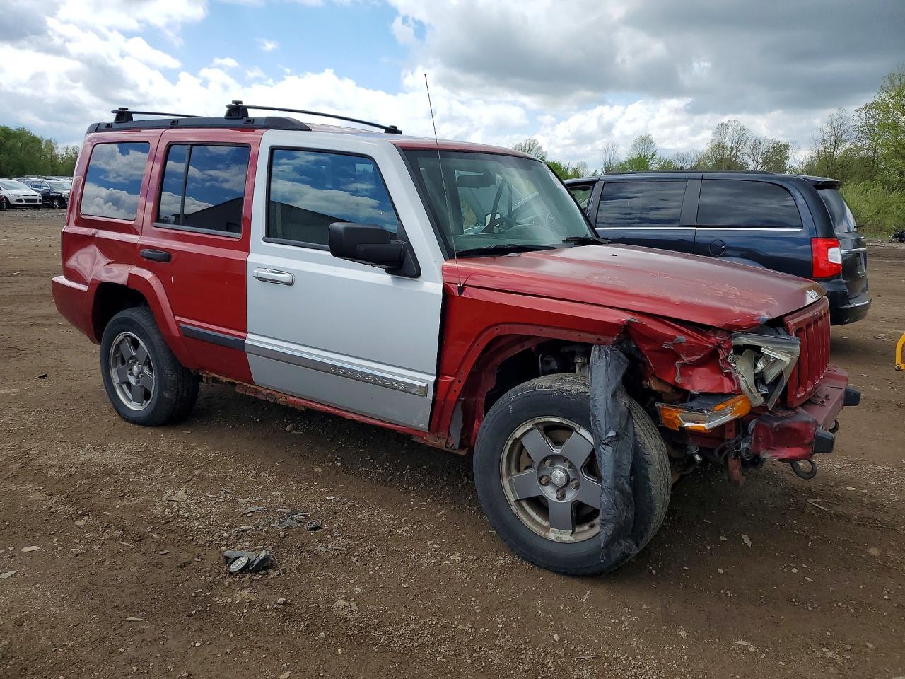 2006 Jeep Commander Red vin: 1J8HG48NX6C229212
