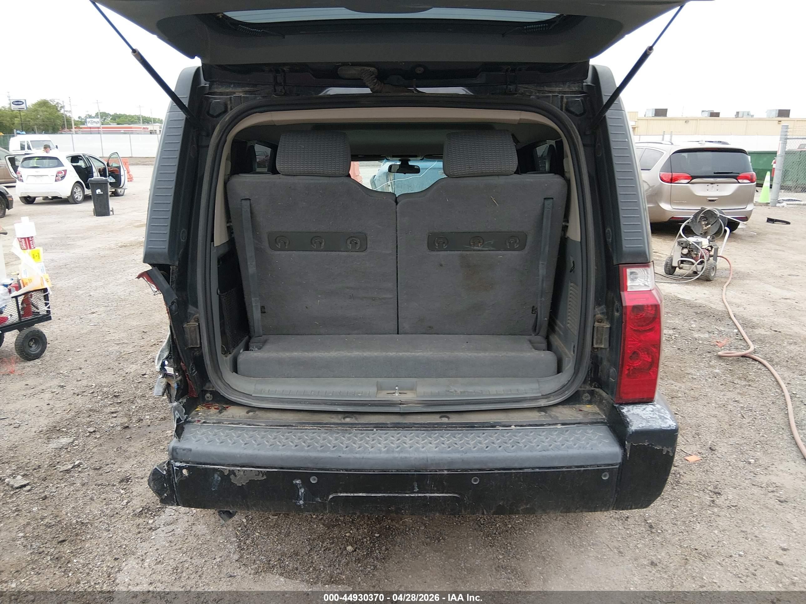 2006 Jeep Commander   Black vin: 1J8HG48NX6C244521
