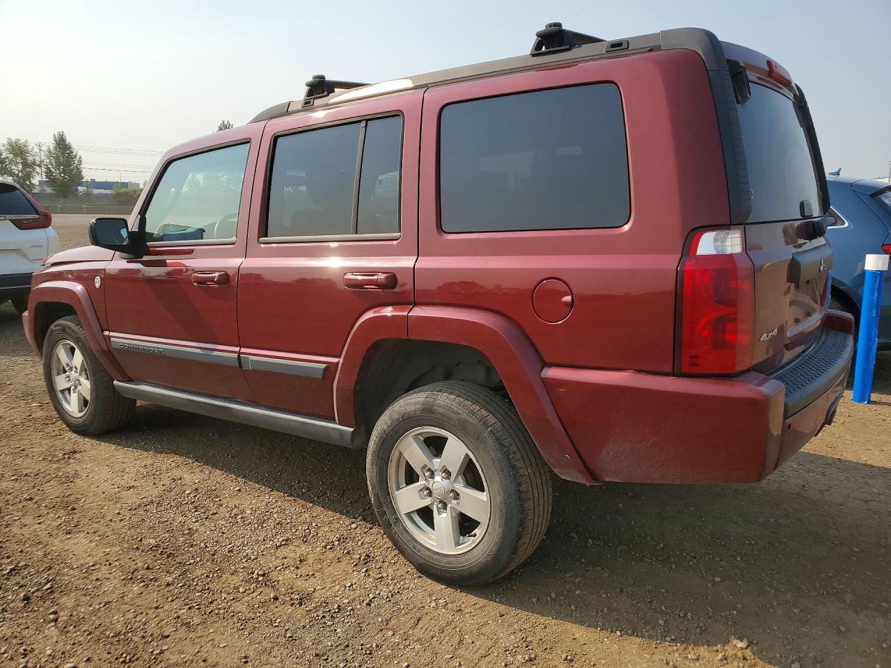 2007 Jeep Commander Burgundy vin: 1J8HG48P17C593828