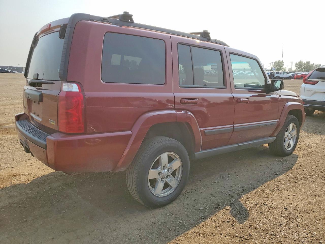 2007 Jeep Commander Burgundy vin: 1J8HG48P17C593828
