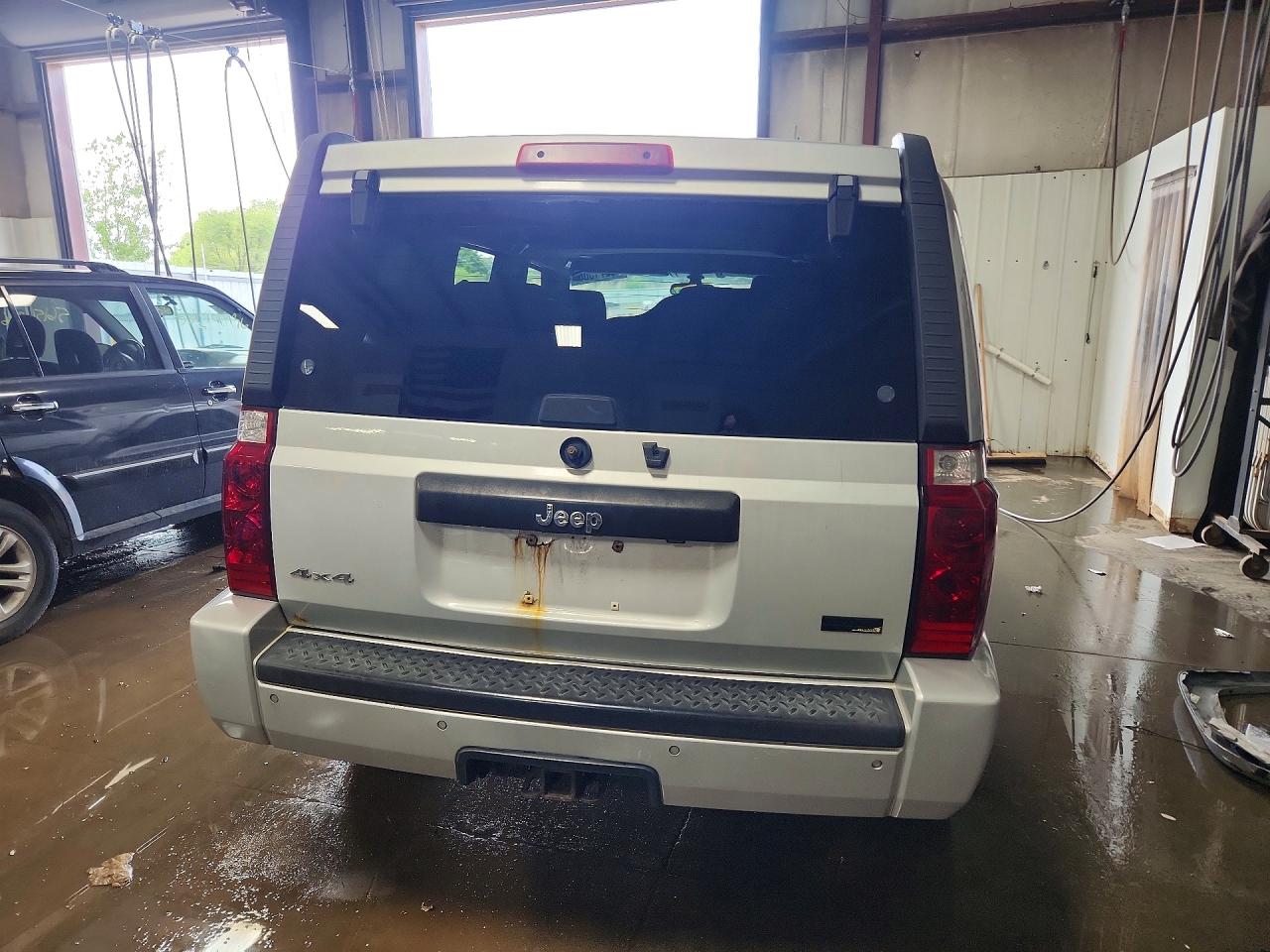 2007 Jeep Commander Silver vin: 1J8HG48P17C621420