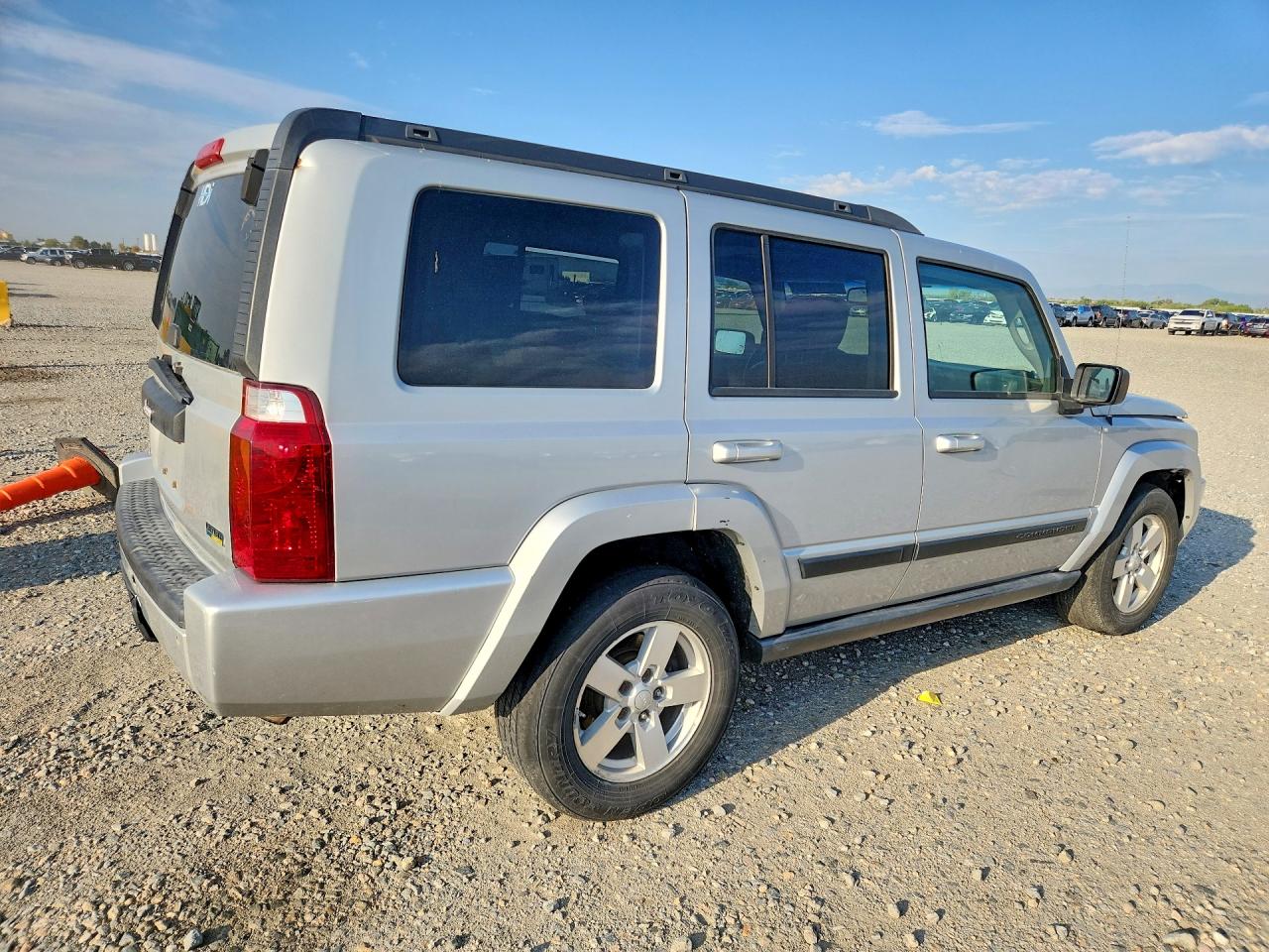 2007 Jeep Commander Silver vin: 1J8HG48P77C591940