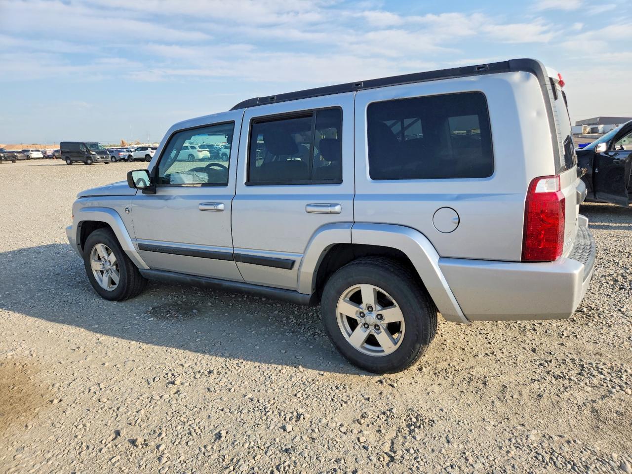 2007 Jeep Commander Silver vin: 1J8HG48P77C591940