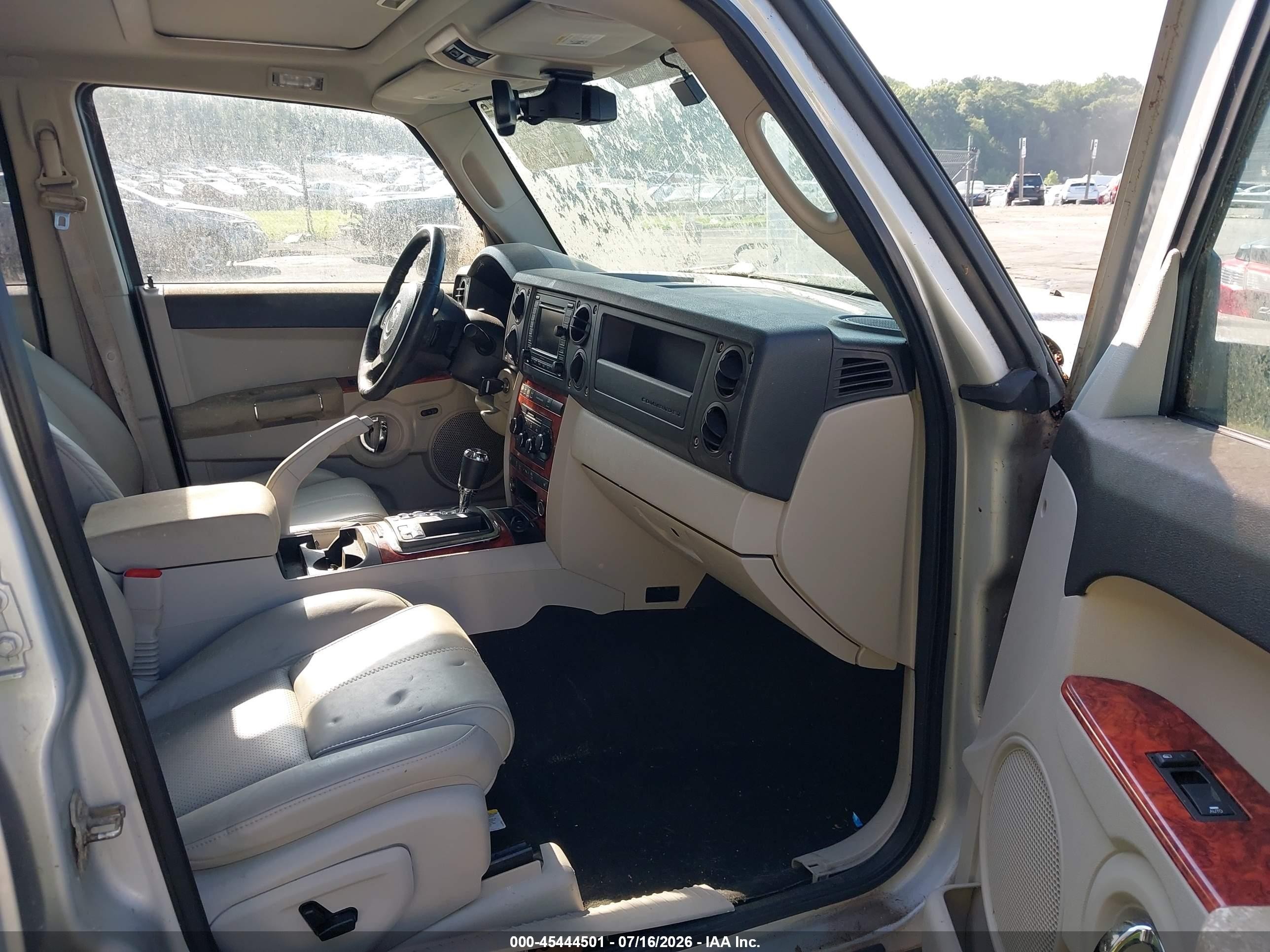 2006 Jeep Commander Limited Silver vin: 1J8HG58246C122782