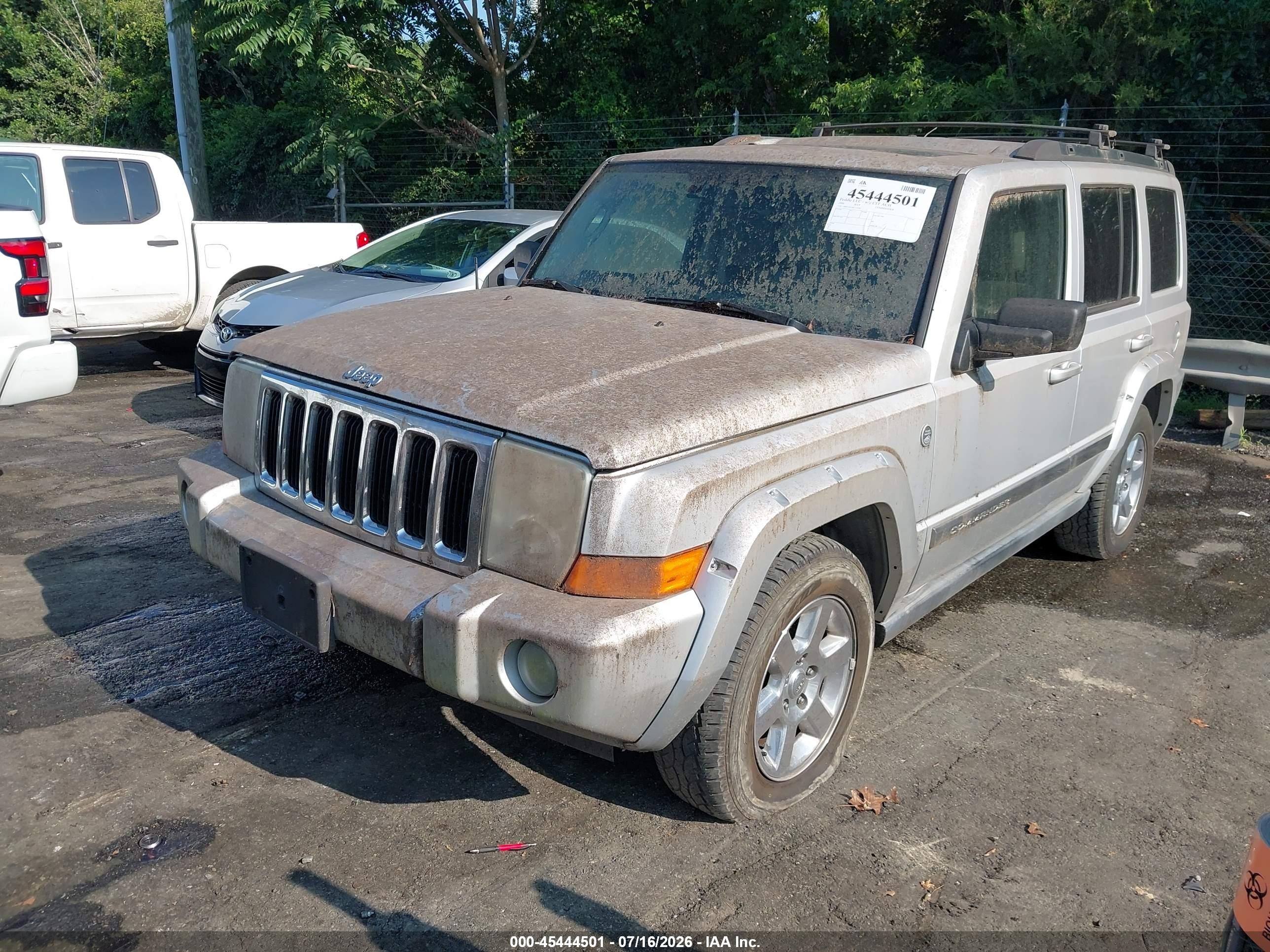 2006 Jeep Commander Limited Silver vin: 1J8HG58246C122782