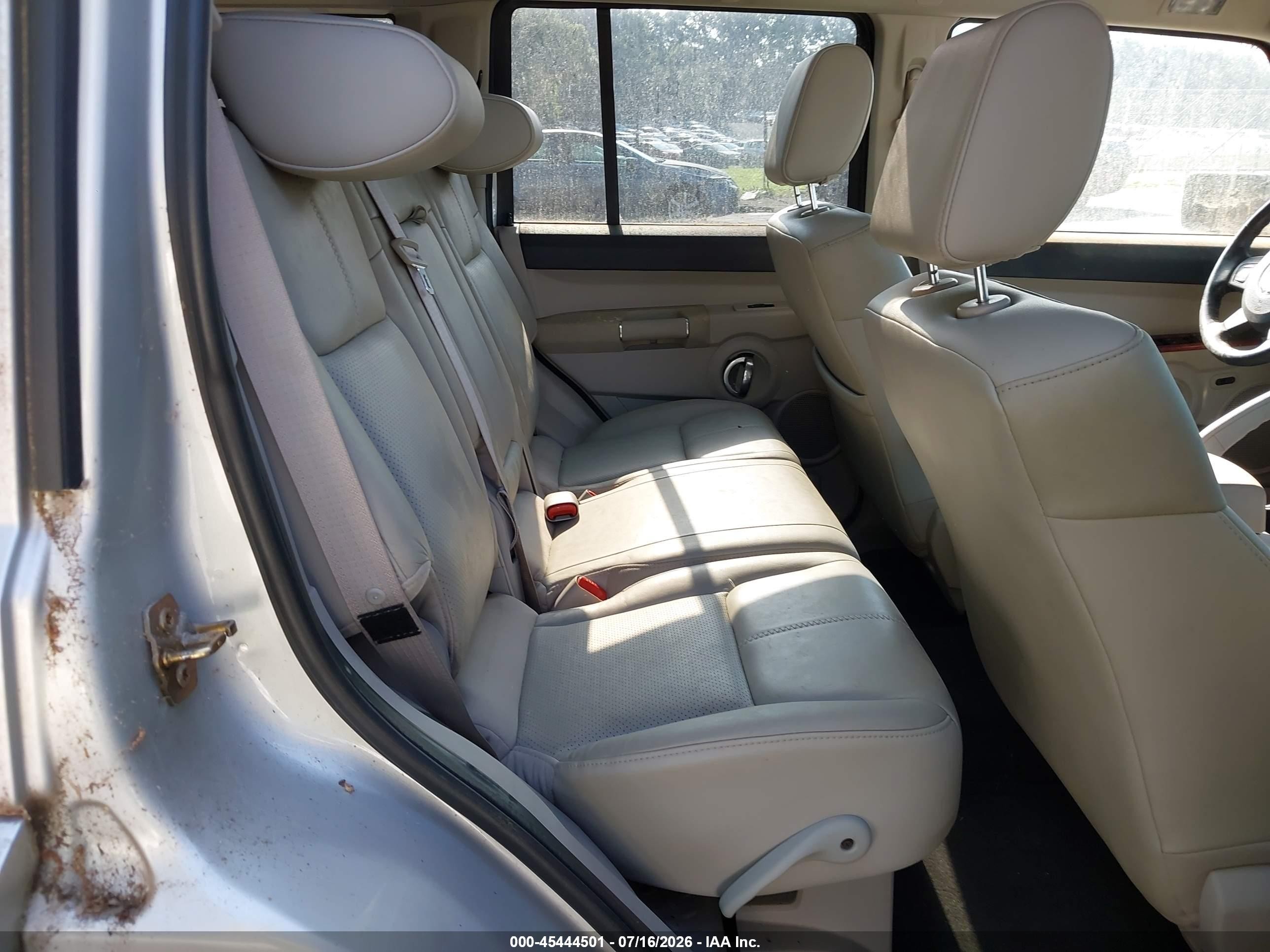 2006 Jeep Commander Limited Silver vin: 1J8HG58246C122782