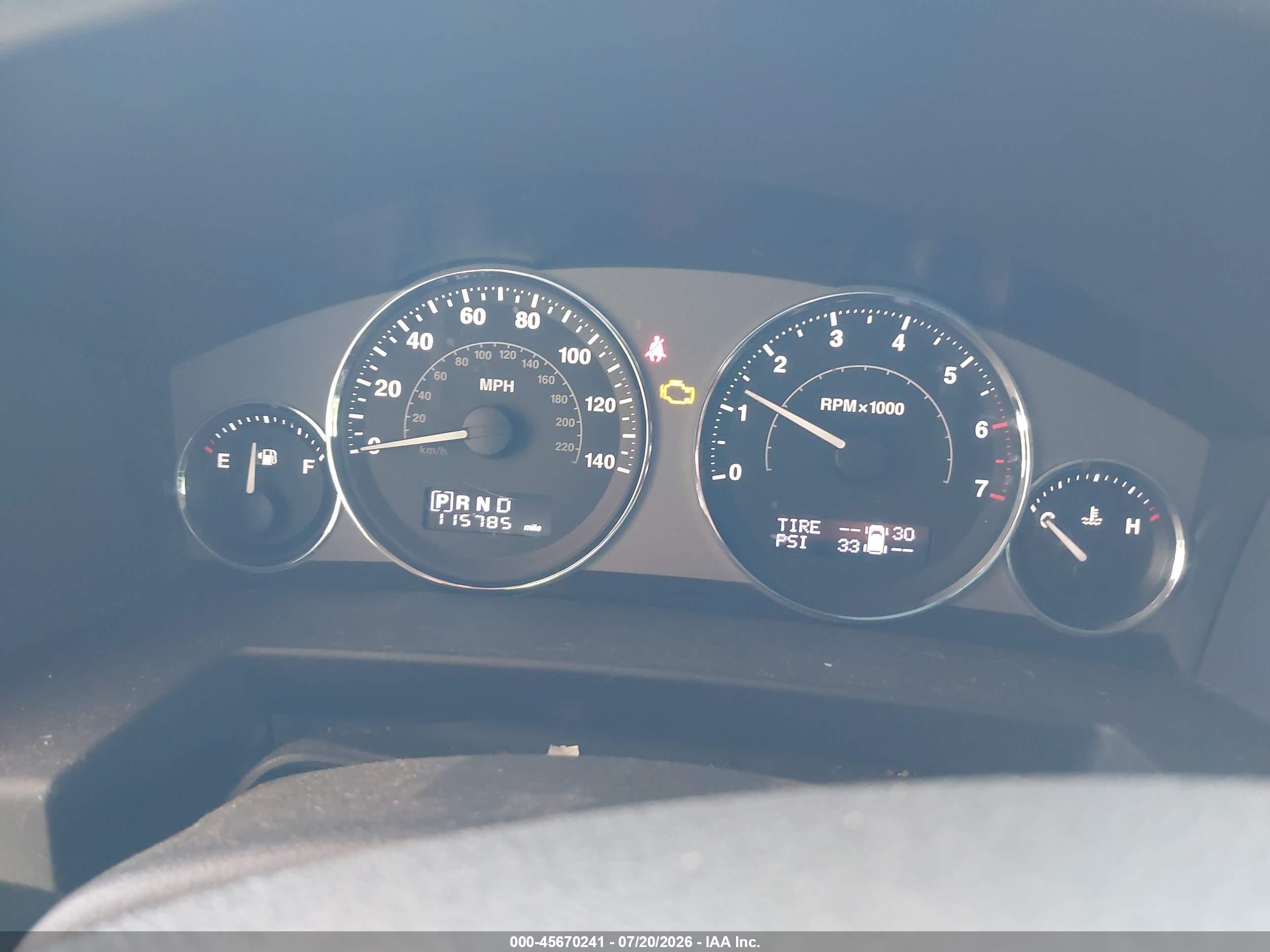 2008 Jeep Commander Limited Burgundy vin: 1J8HG58258C130991