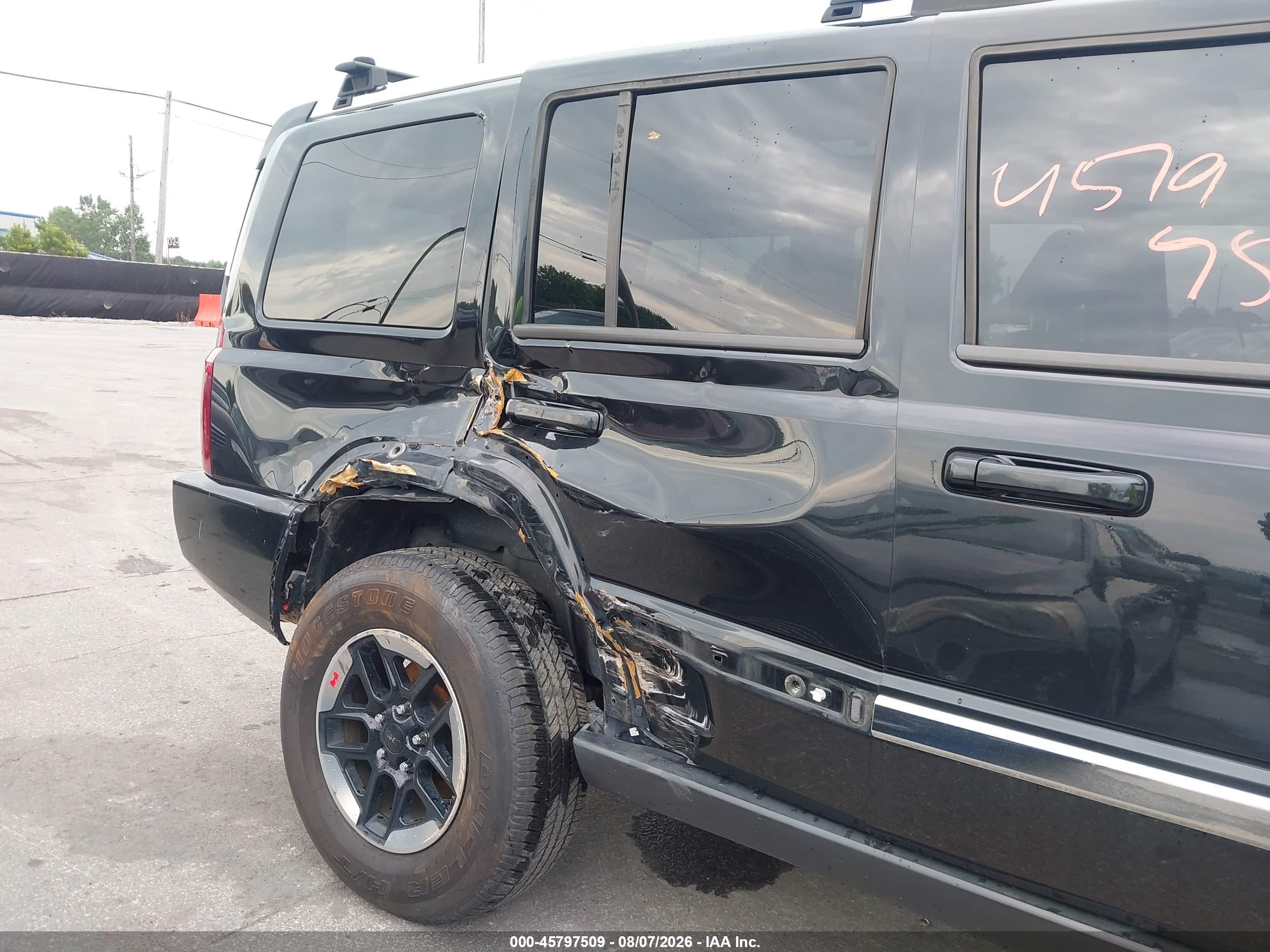 2008 Jeep Commander Limited Черный vin: 1J8HG58268C243381