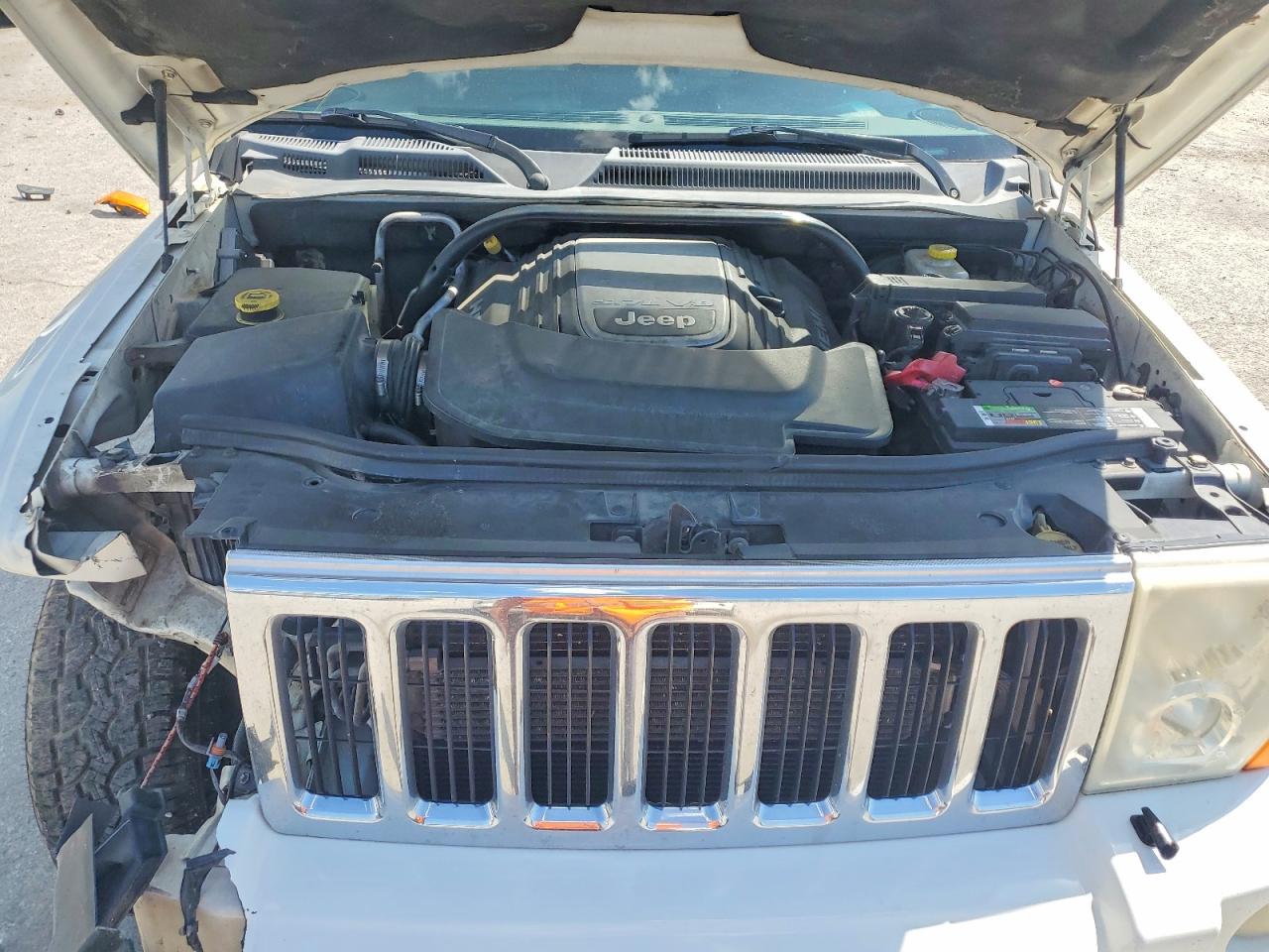 2006 Jeep Commander Limited White vin: 1J8HG582X6C123774
