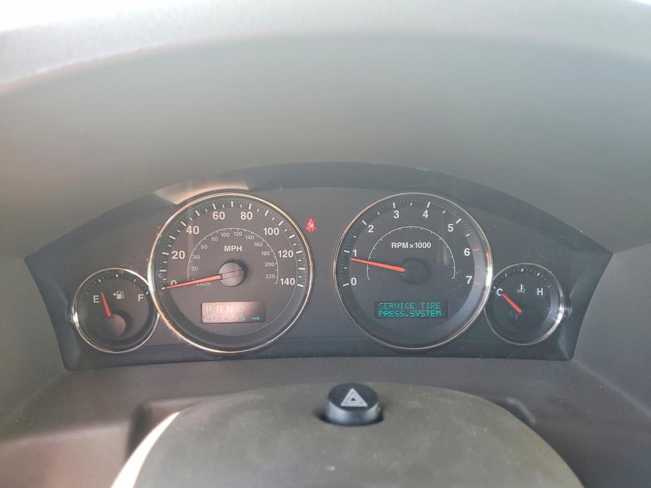 2006 Jeep Commander Limited White vin: 1J8HG582X6C123774