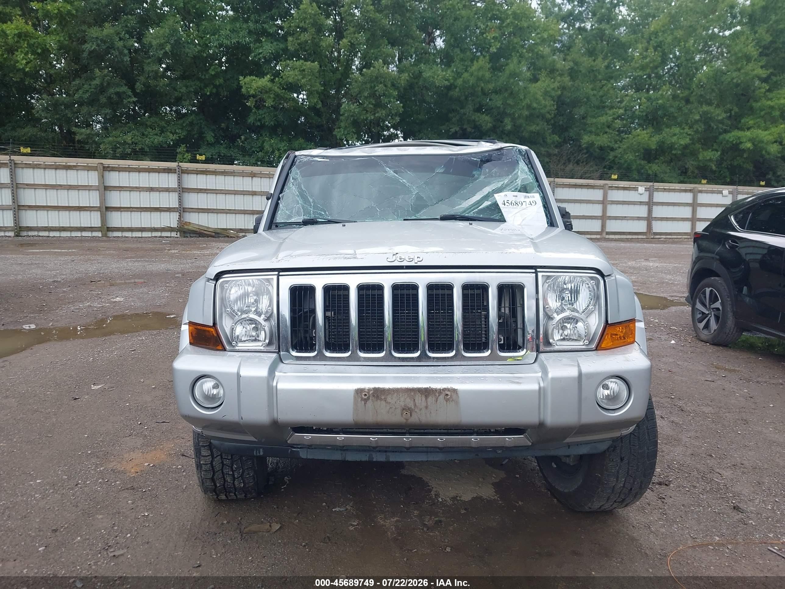 2006 Jeep Commander Limited Silver vin: 1J8HG582X6C246331
