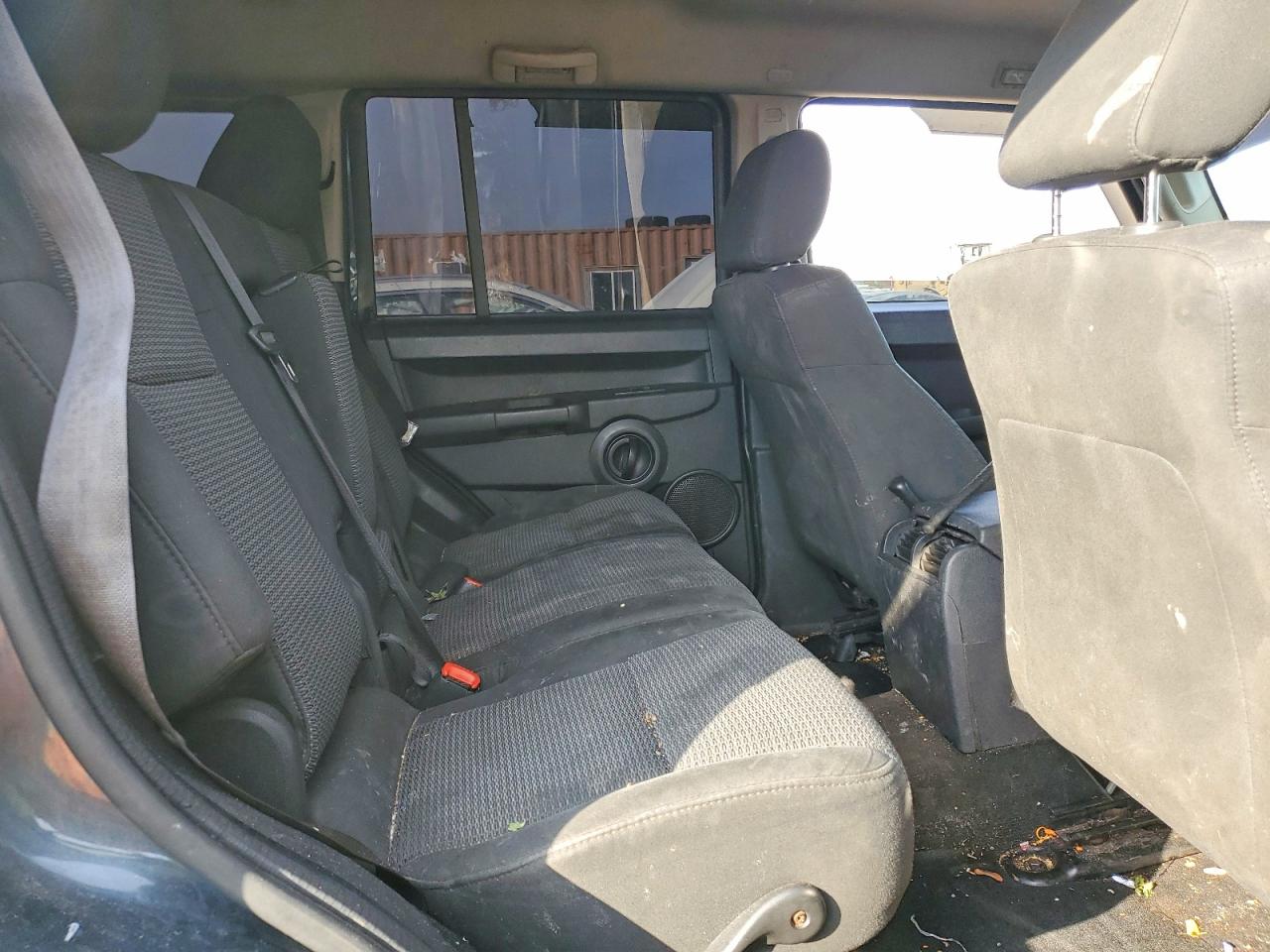 2008 Jeep Commander Sport Серый vin: 1J8HH48K08C144983