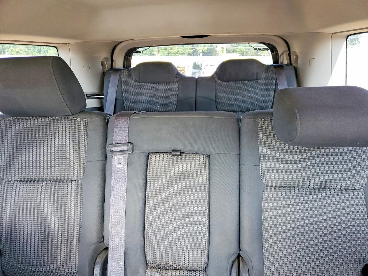 2008 Jeep Commander Sport Gray vin: 1J8HH48K18C125682