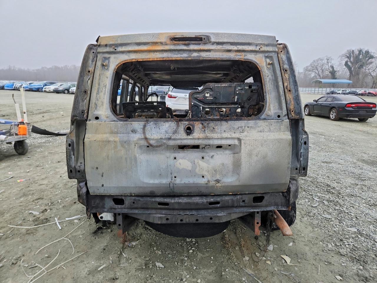 2009 Jeep Commander Sport Burn vin: 1J8HH48K59C544054