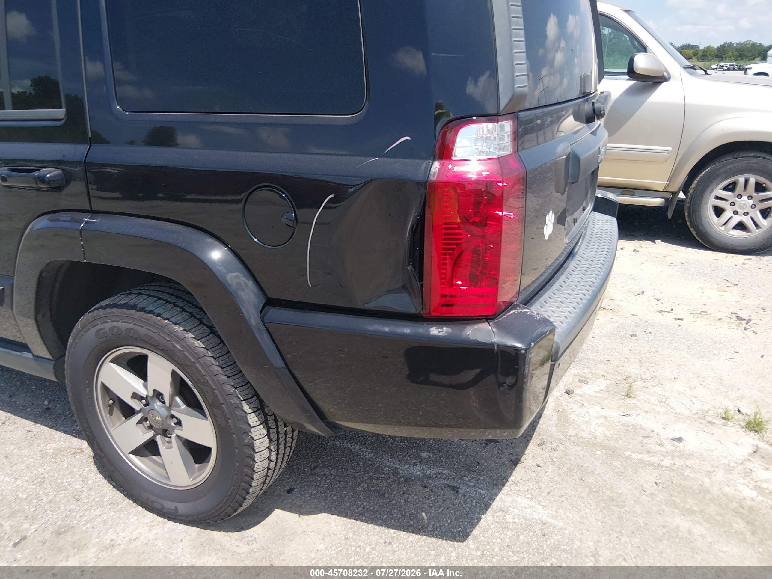 2007 Jeep Commander Sport Черный vin: 1J8HH48K77C699718
