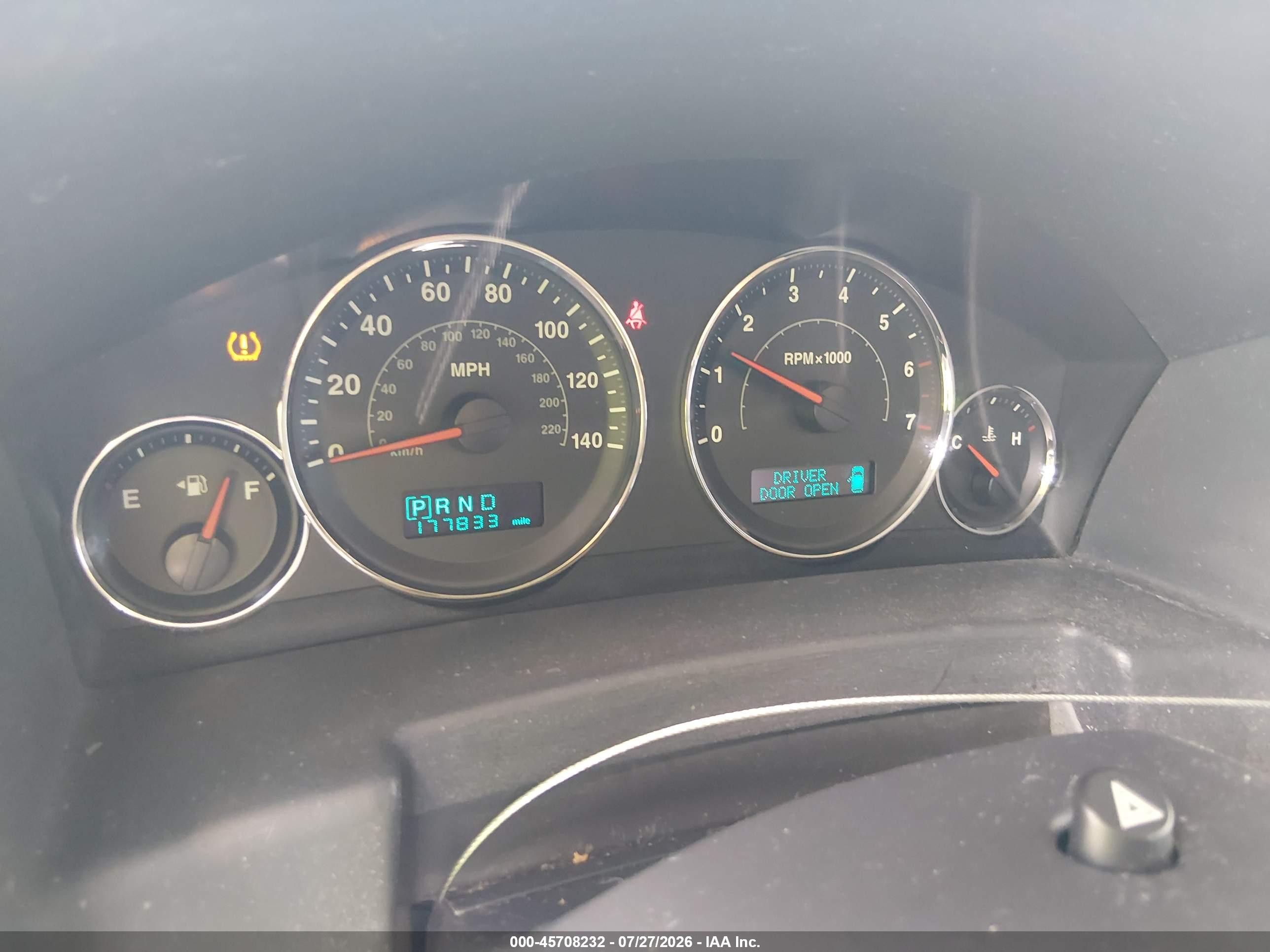 2007 Jeep Commander Sport Черный vin: 1J8HH48K77C699718
