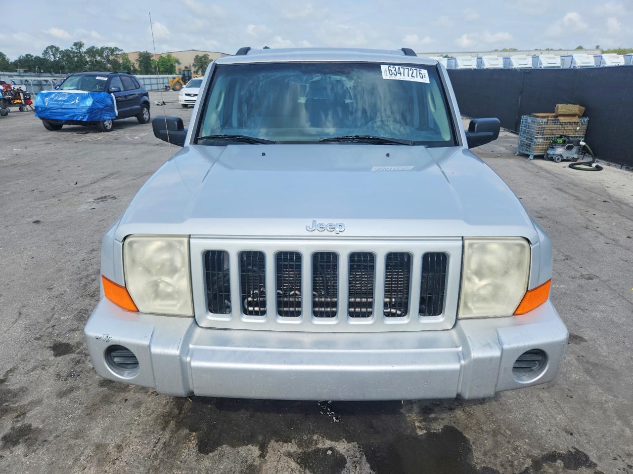 2006 Jeep Commander Серебряный vin: 1J8HH48K86C203470