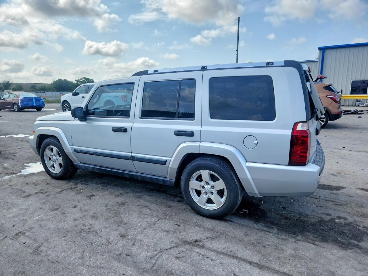 2006 Jeep Commander Серебряный vin: 1J8HH48K86C203470