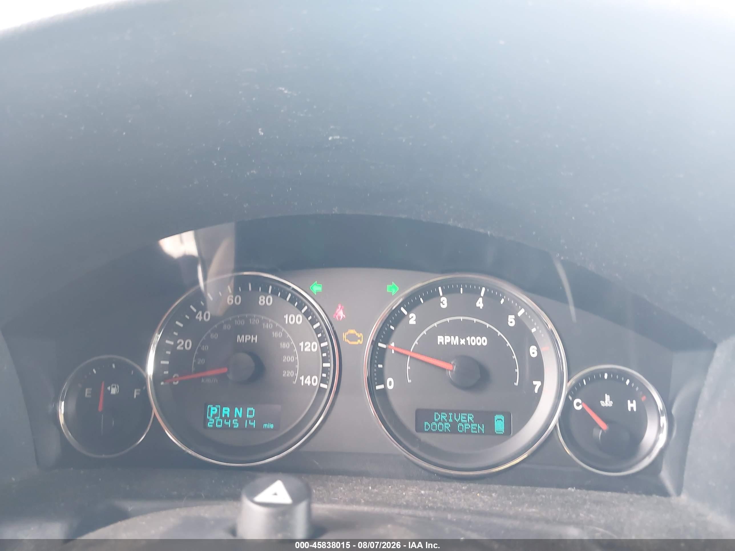 2007 Jeep Commander Sport White vin: 1J8HH48K87C695368