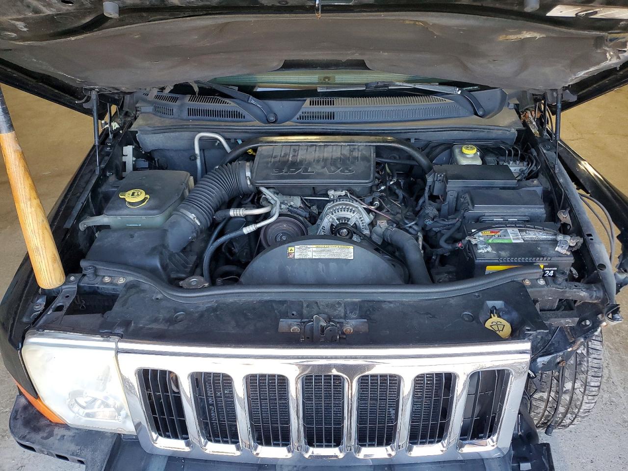 2008 Jeep Commander Sport Black vin: 1J8HH48K88C112041