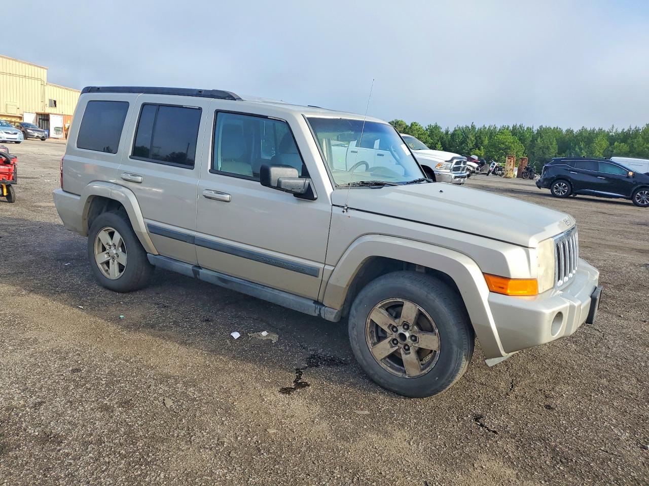 2007 Jeep Commander Gold vin: 1J8HH48K97C607752