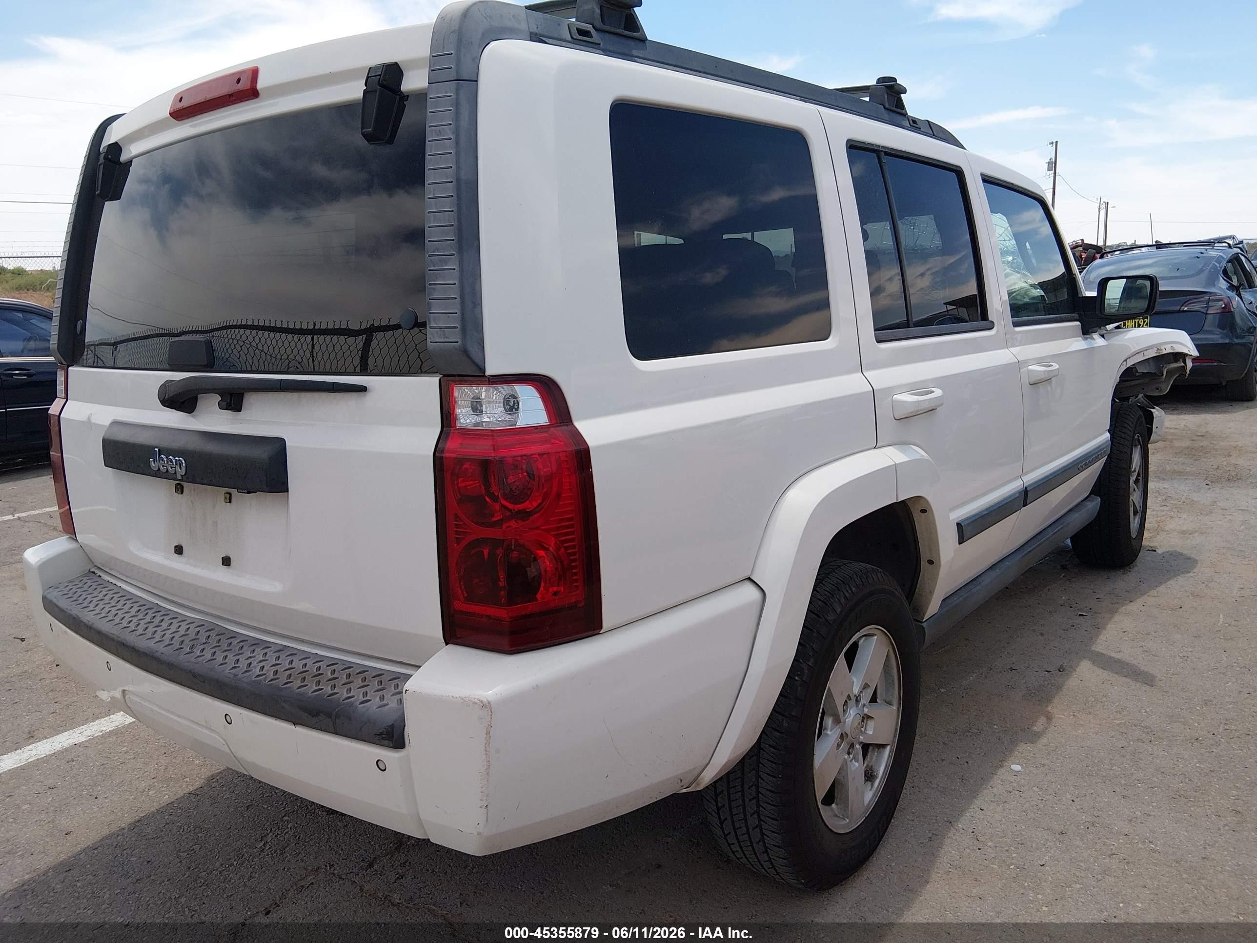 2007 Jeep Commander Sport White vin: 1J8HH48K97C655221