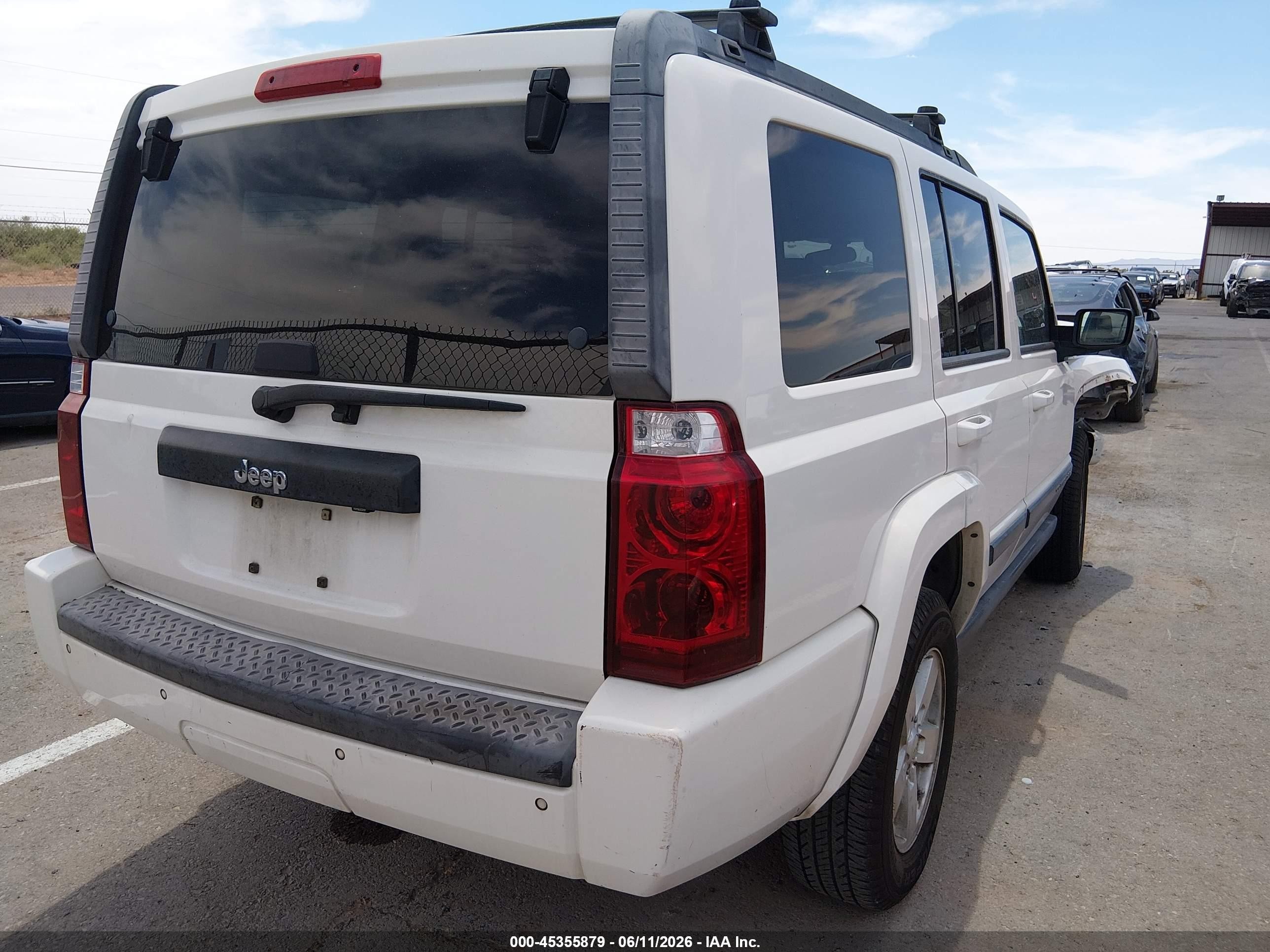 2007 Jeep Commander Sport White vin: 1J8HH48K97C655221