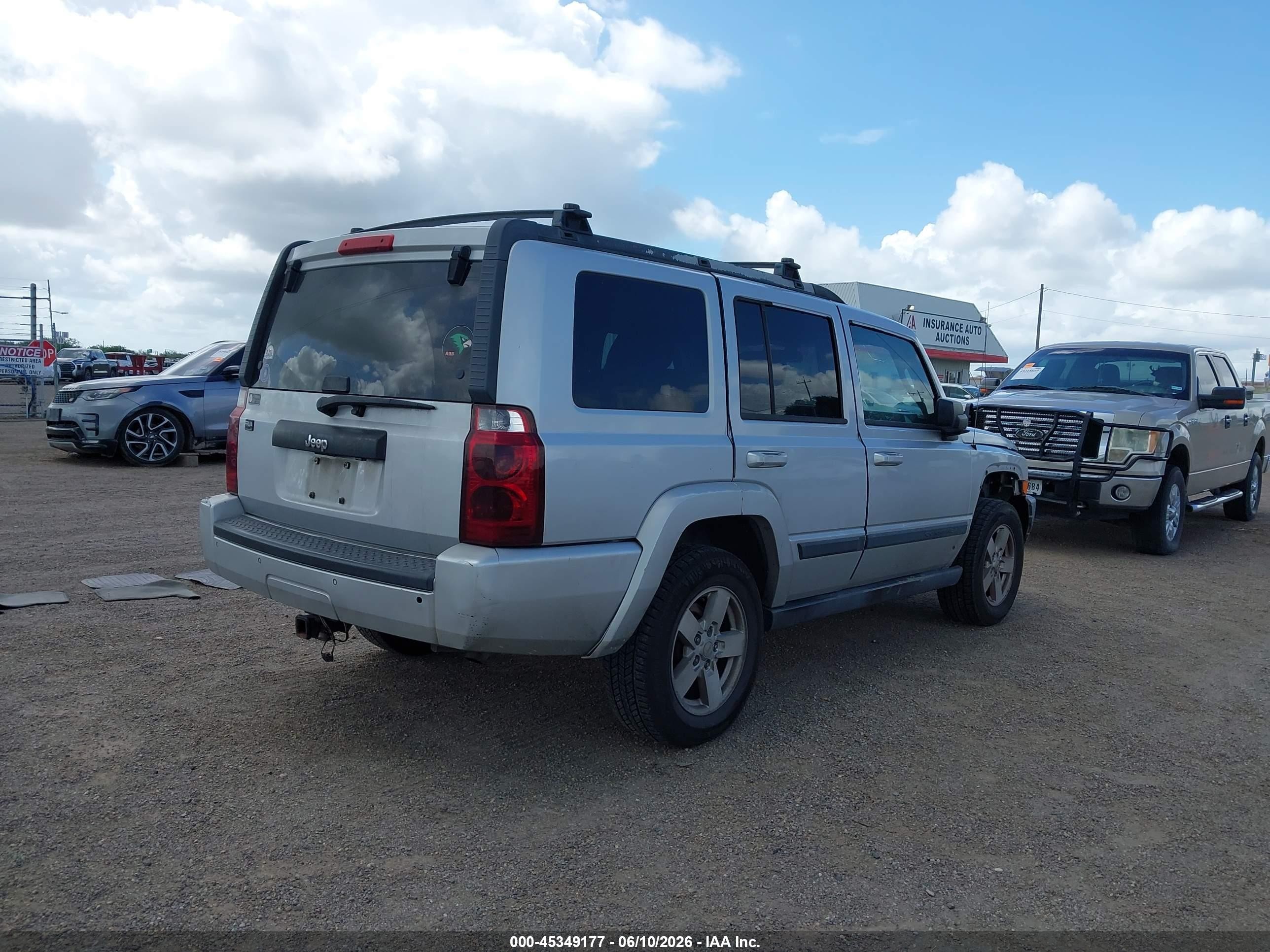 2007 Jeep Commander Sport Silver vin: 1J8HH48KX7C587415
