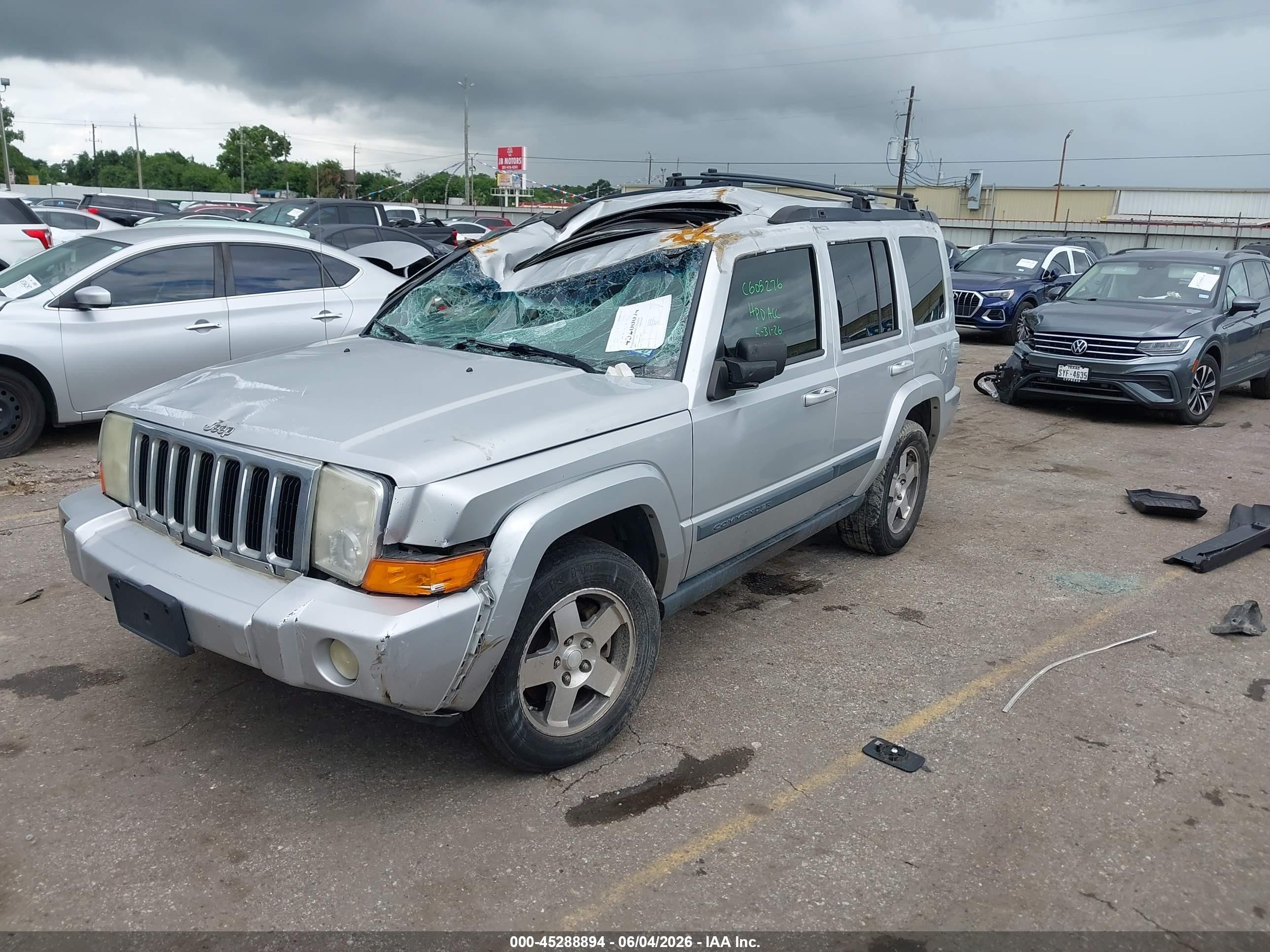 2009 Jeep Commander Sport Silver vin: 1J8HH48KX9C516007