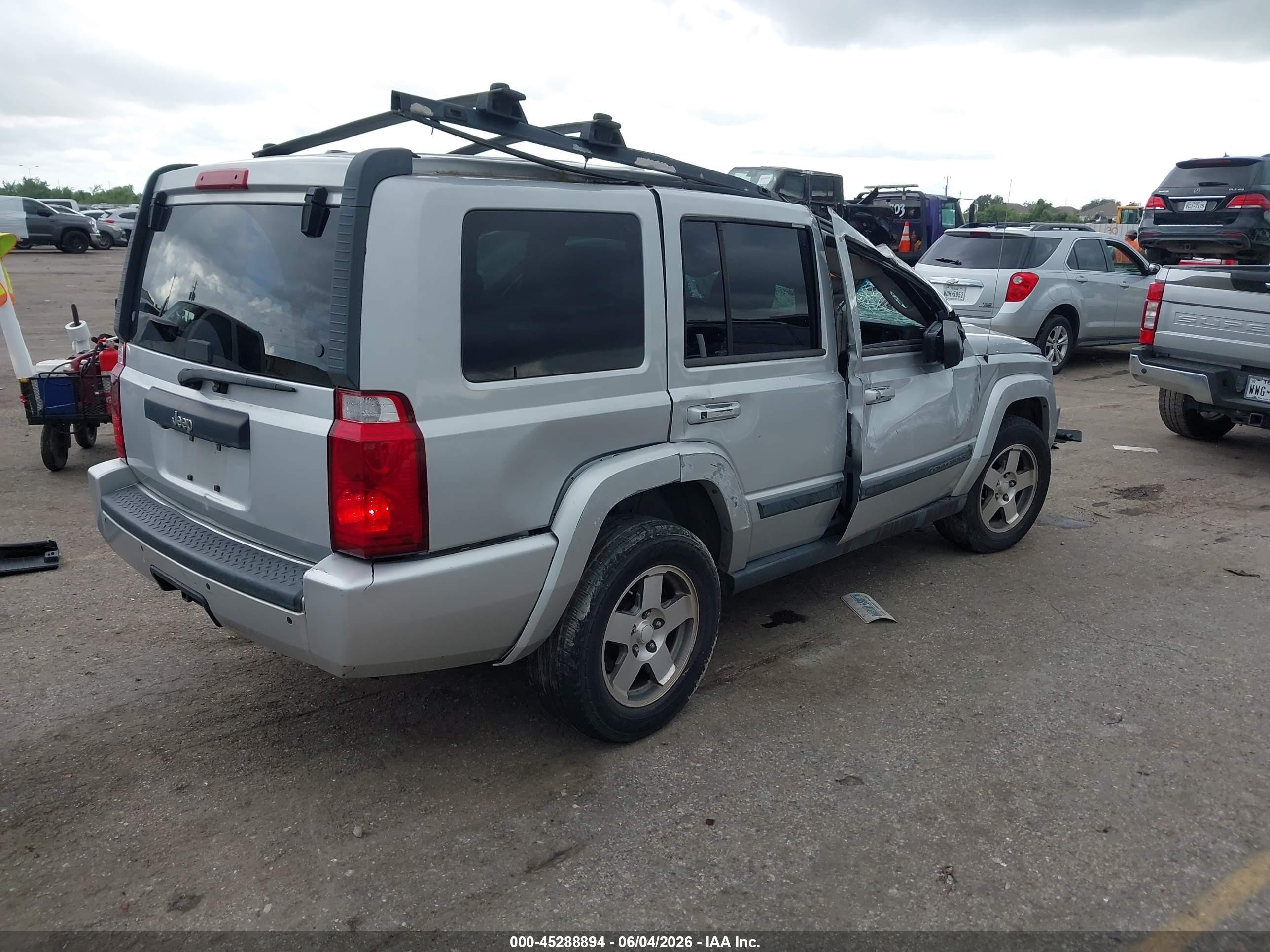 2009 Jeep Commander Sport Silver vin: 1J8HH48KX9C516007