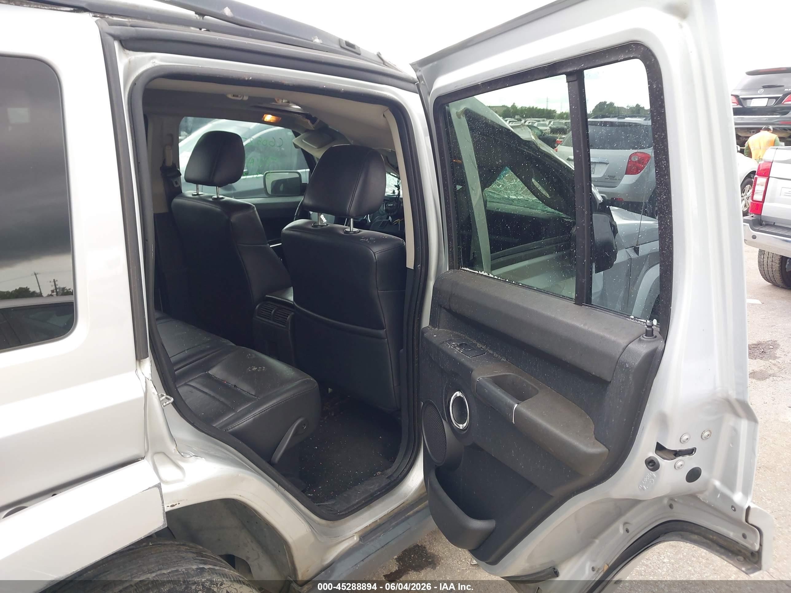2009 Jeep Commander Sport Silver vin: 1J8HH48KX9C516007