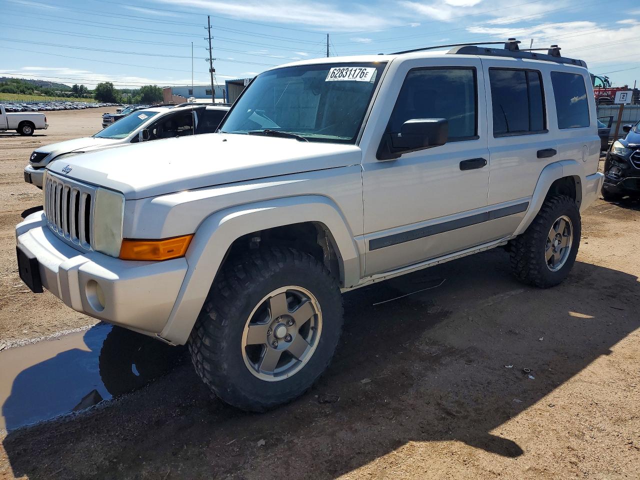 2006 Jeep Commander Серебряный vin: 1J8HH48N06C133103