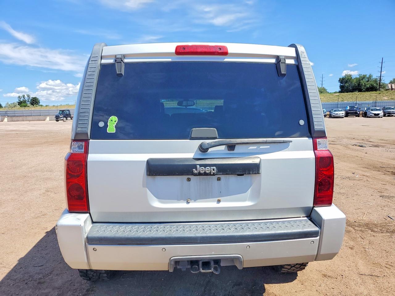 2006 Jeep Commander Серебряный vin: 1J8HH48N06C133103