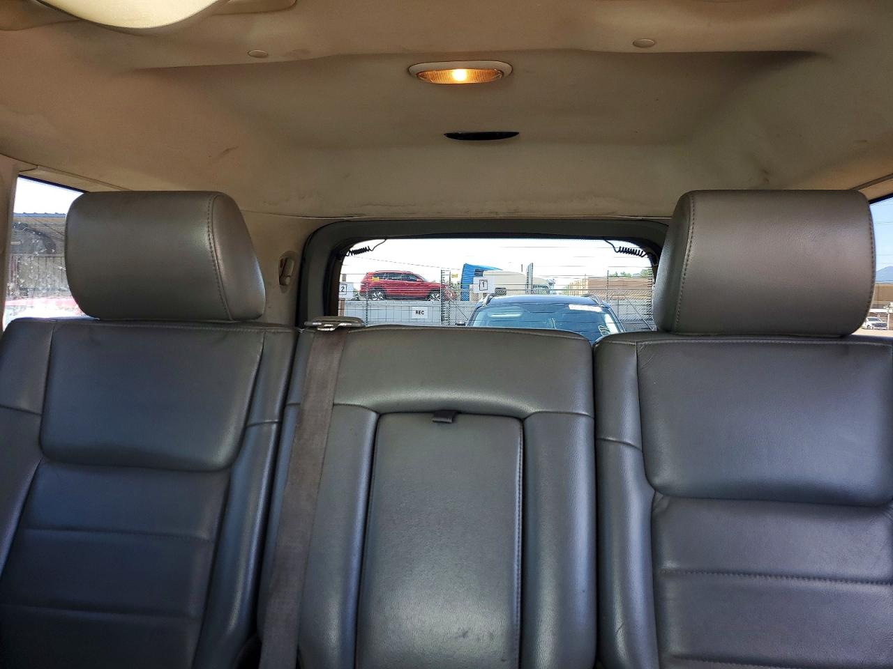 2006 Jeep Commander Серебряный vin: 1J8HH48N06C133103