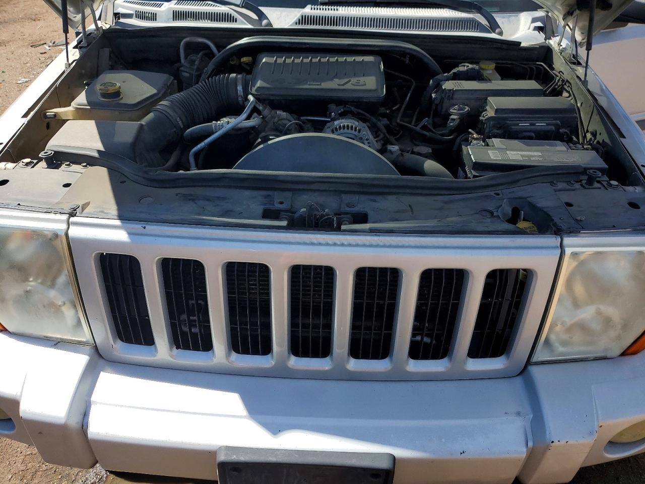 2006 Jeep Commander Серебряный vin: 1J8HH48N06C133103