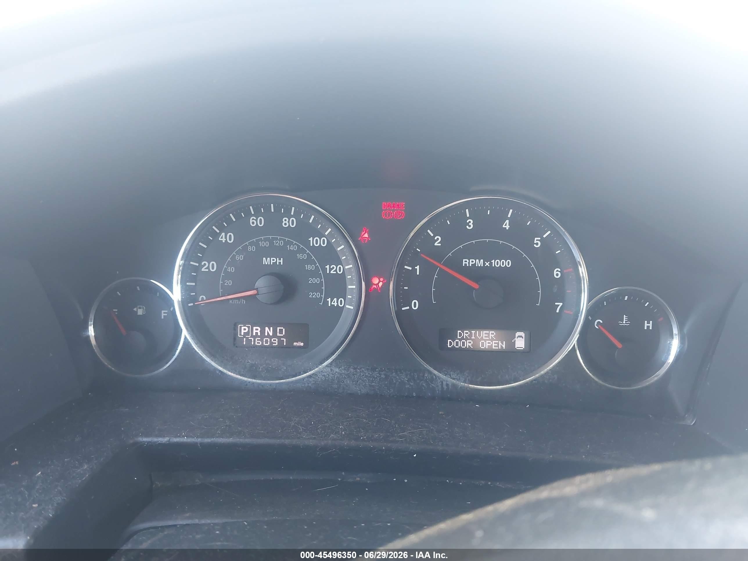 2008 Jeep Commander Sport Black vin: 1J8HH48N38C223753