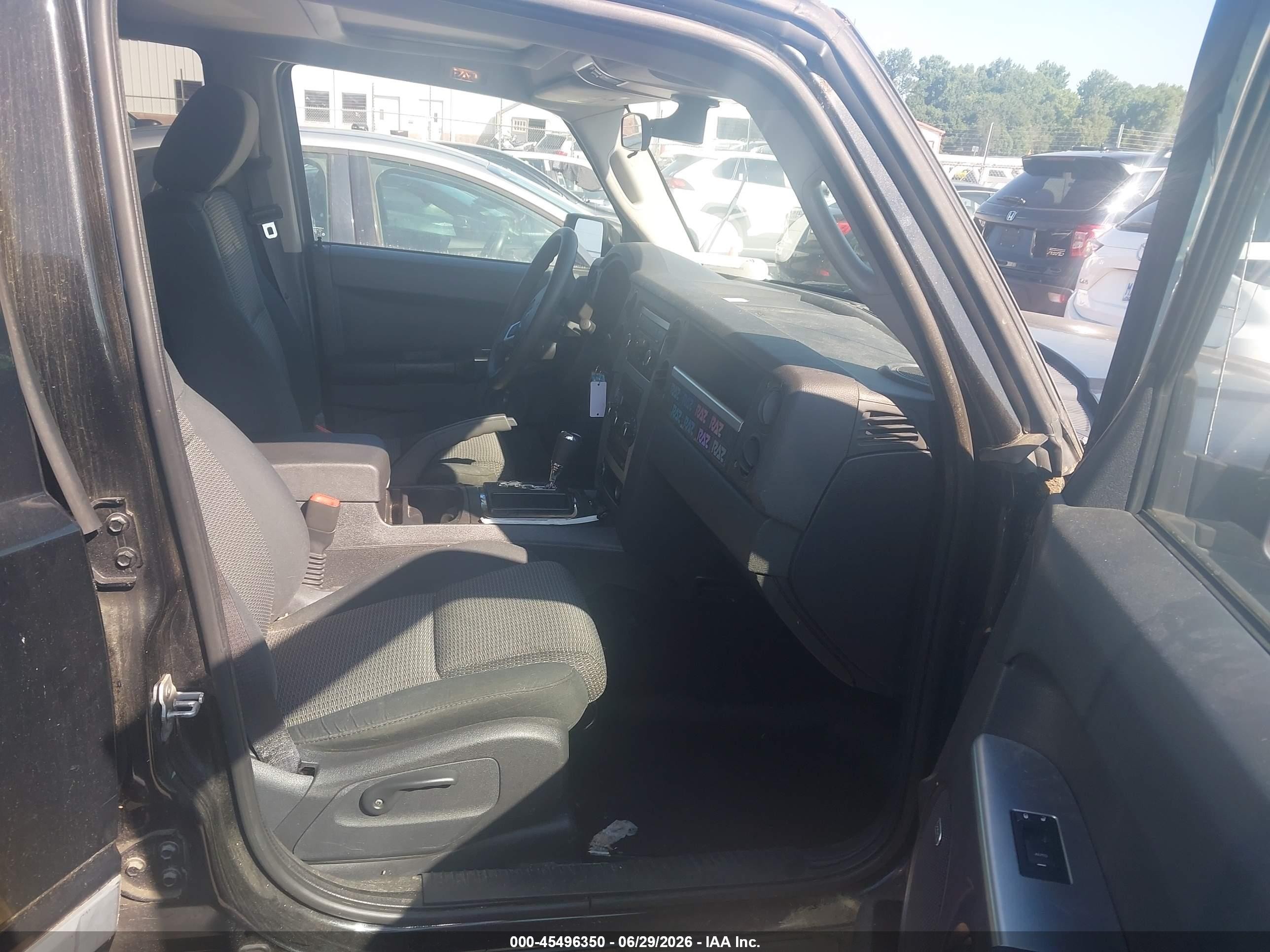 2008 Jeep Commander Sport Black vin: 1J8HH48N38C223753