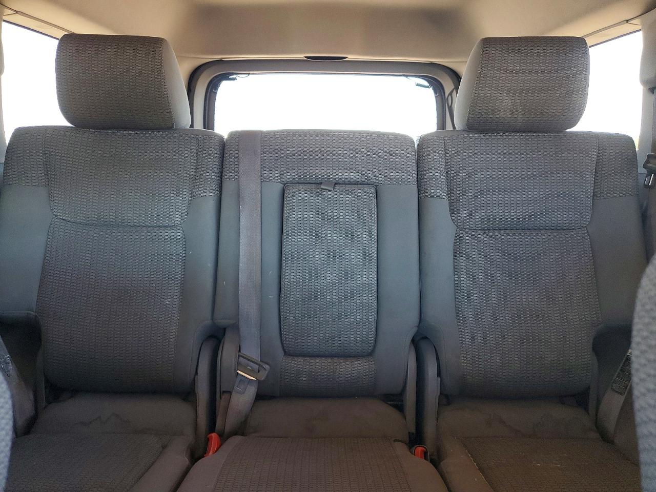 2006 Jeep Commander Silver vin: 1J8HH48N76C340832