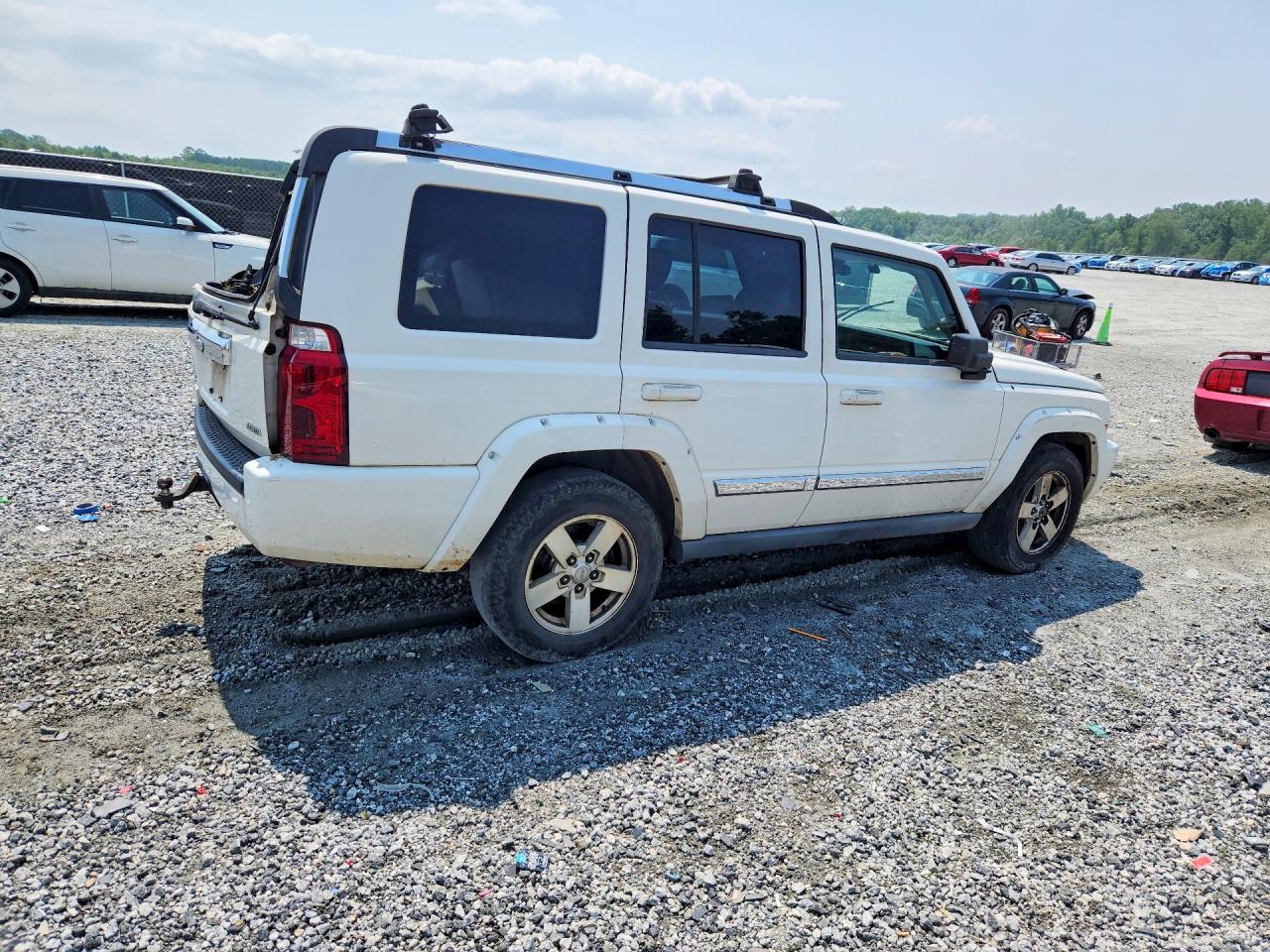 2007 Jeep Commander Limited Белый vin: 1J8HH58277C550697