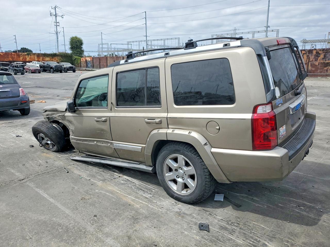 2006 Jeep Commander Limited Tan vin: 1J8HH58296C324482