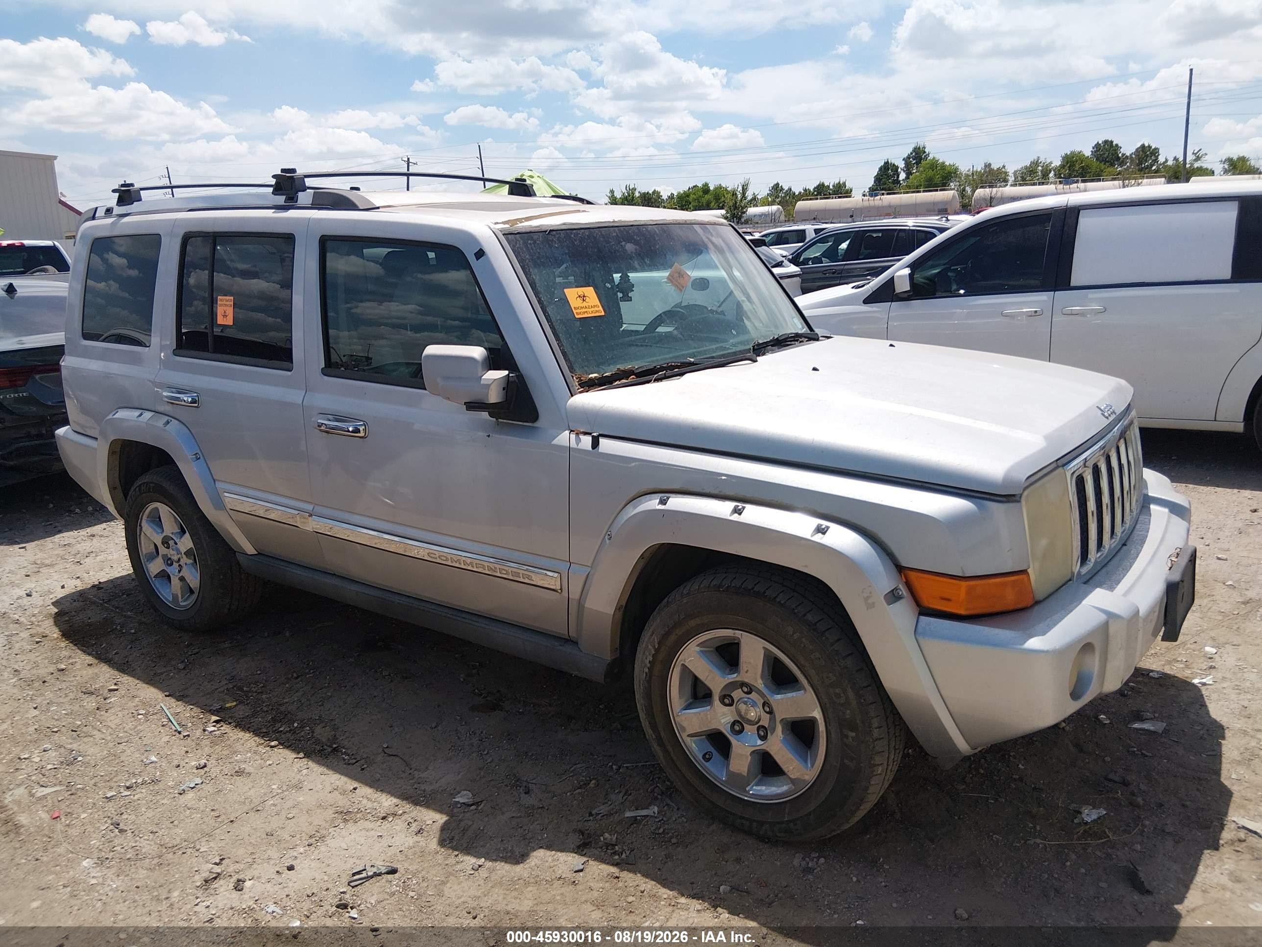 2008 Jeep Commander Overland Silver vin: 1J8HH68218C111566